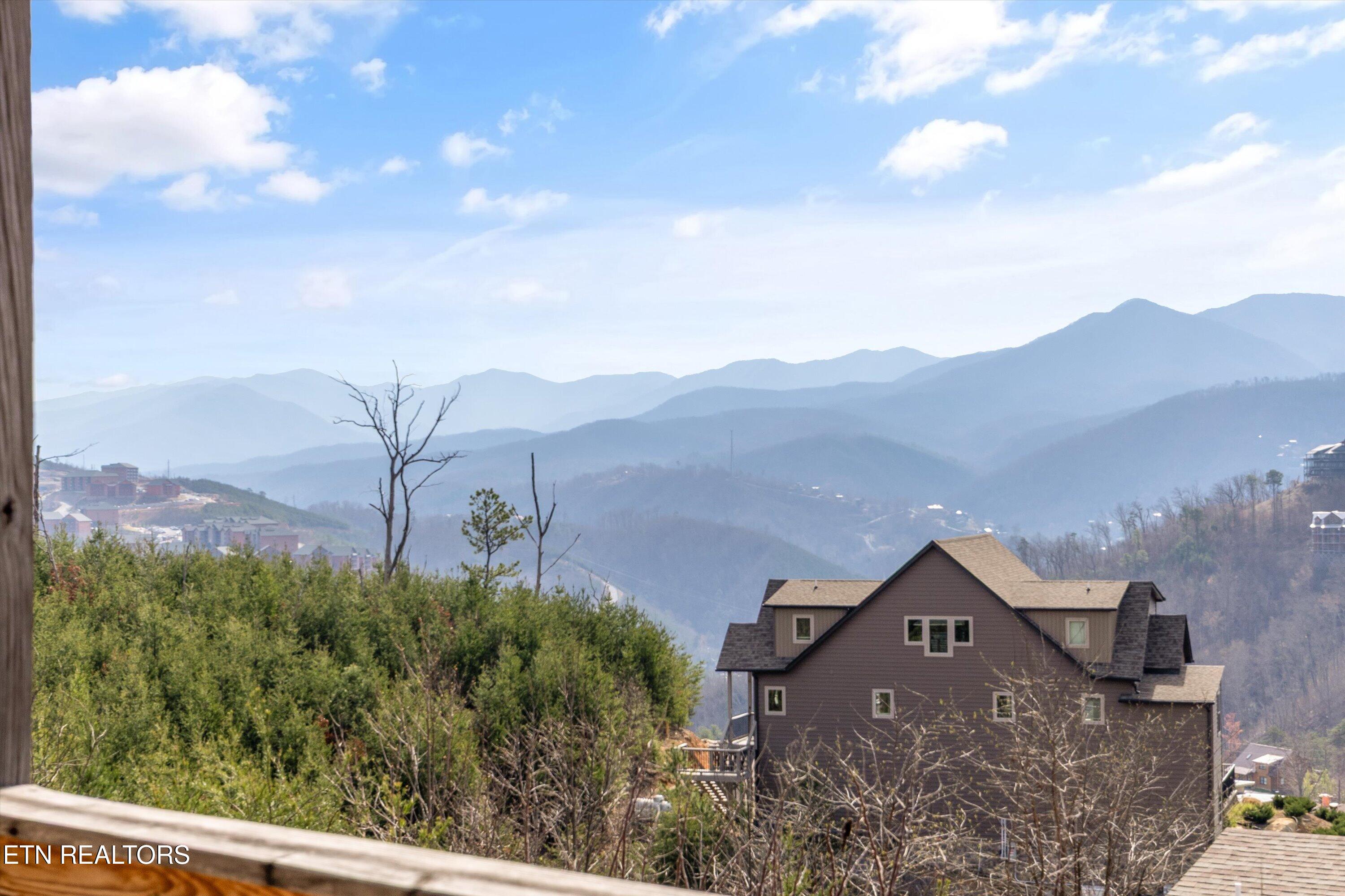 986 Chestnut Drive Gatlinburg TN 37738