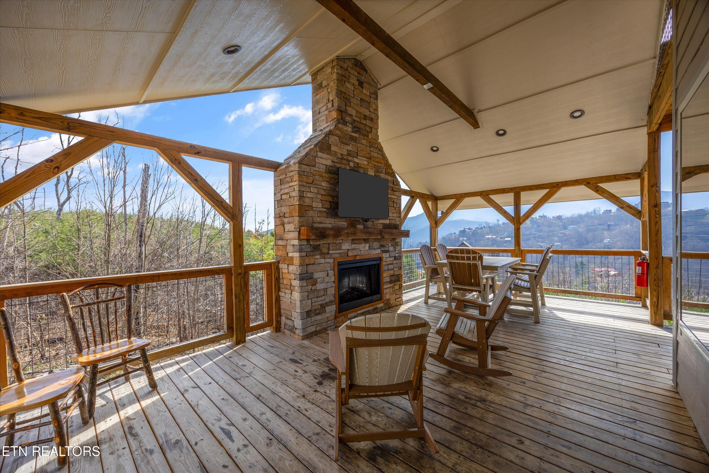 986 Chestnut Drive Gatlinburg TN 37738