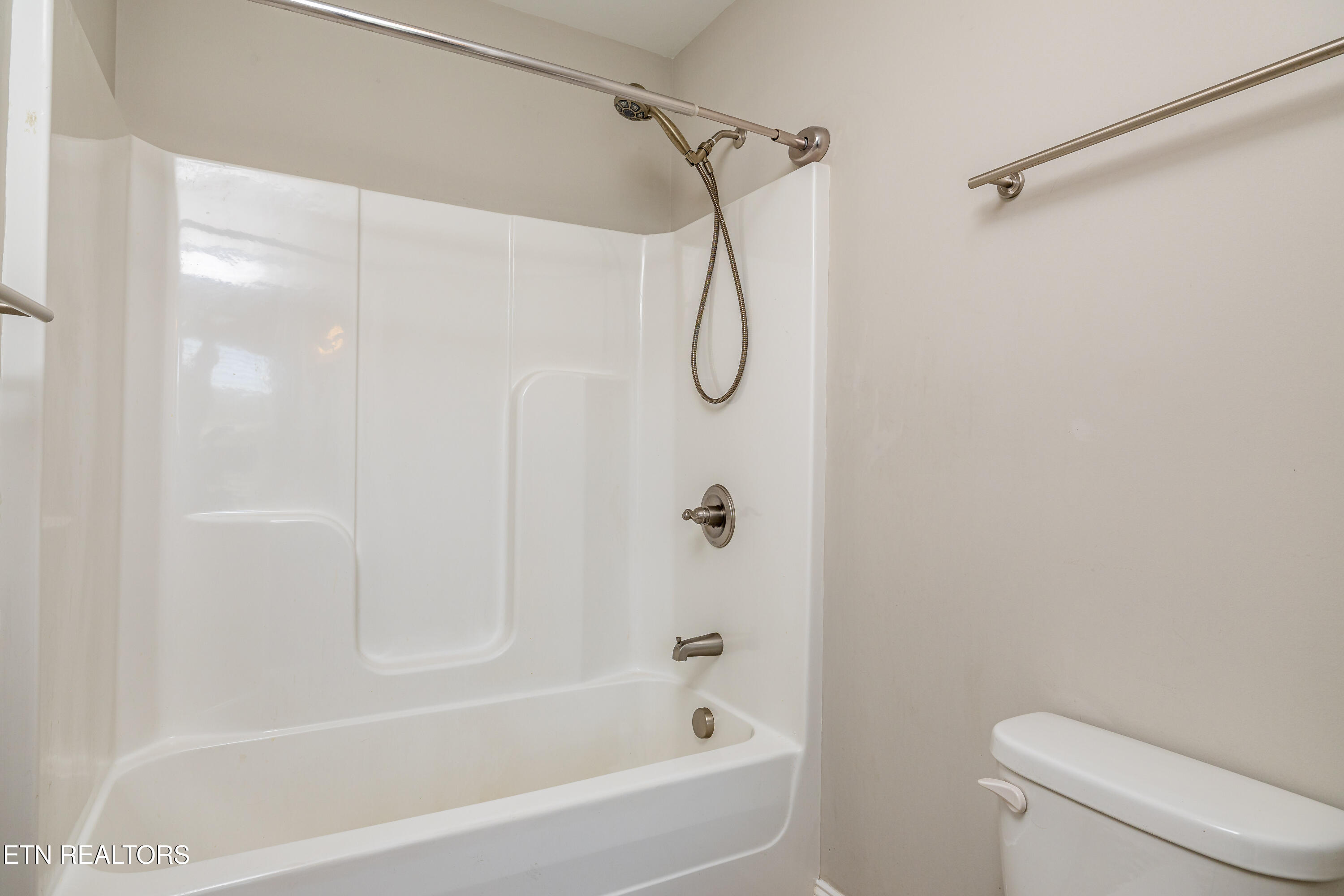 2209 Scarlet Tanager Street Maryville TN 37801