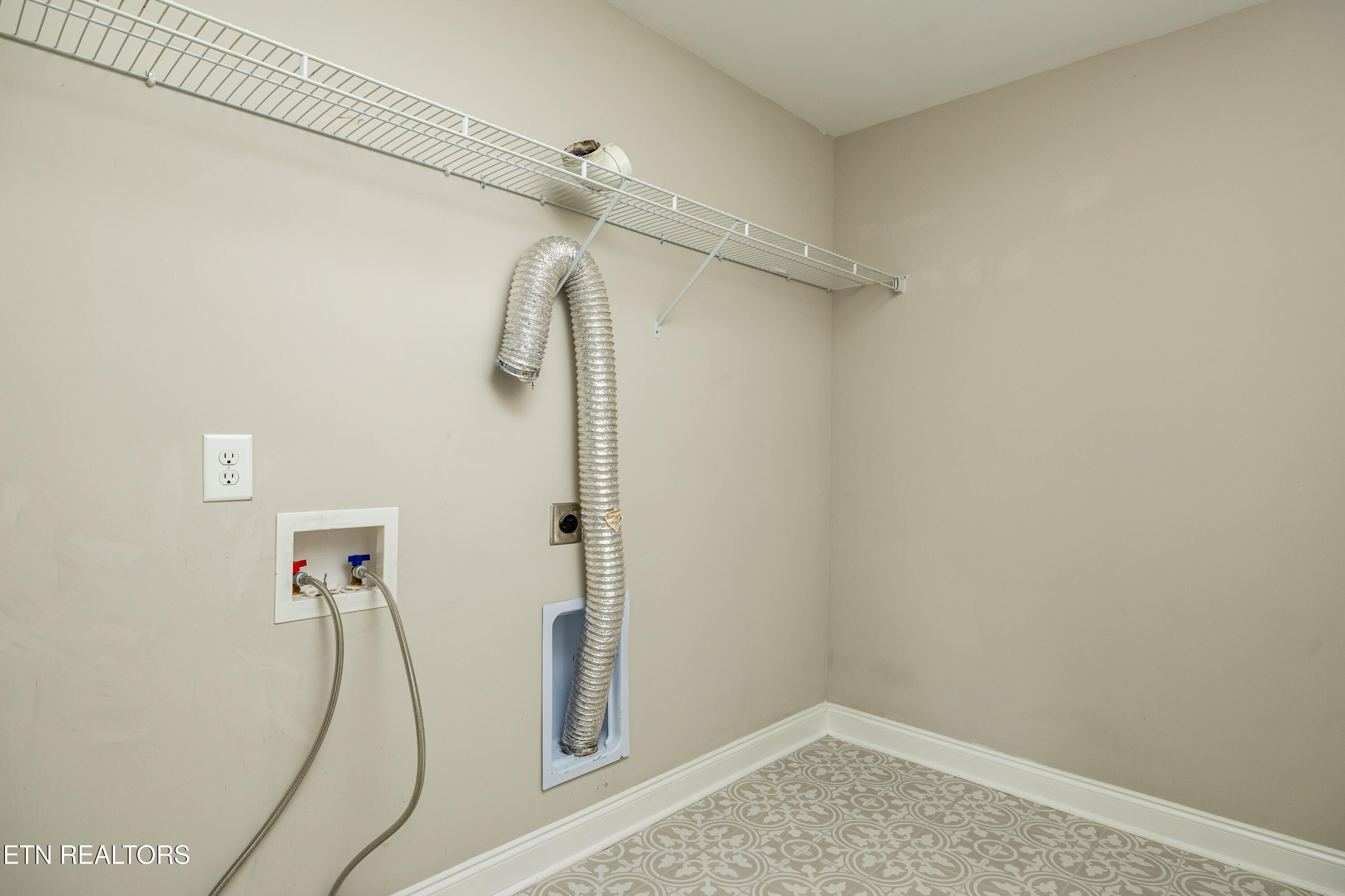 2209 Scarlet Tanager Street Maryville TN 37801