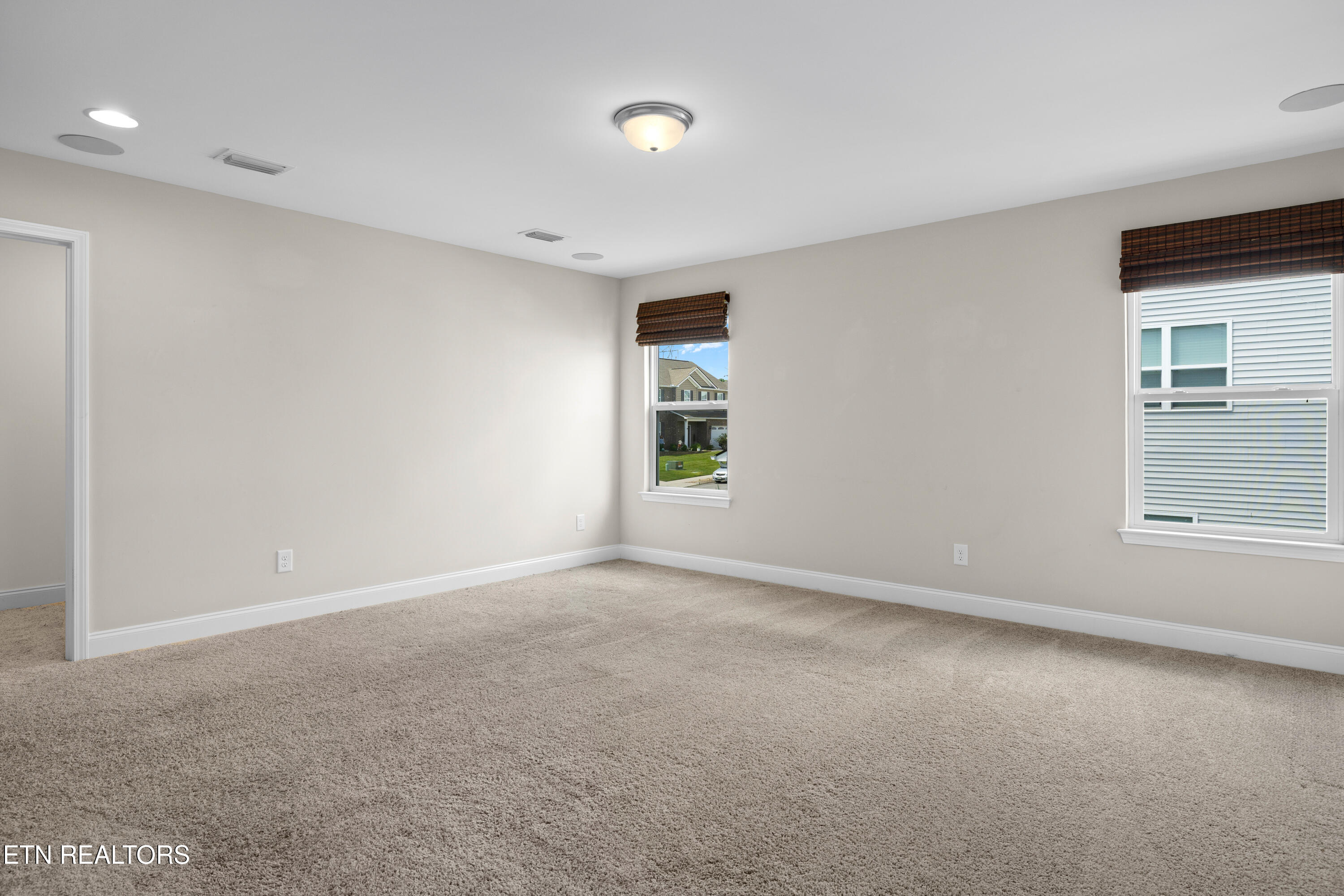 2209 Scarlet Tanager Street Maryville TN 37801