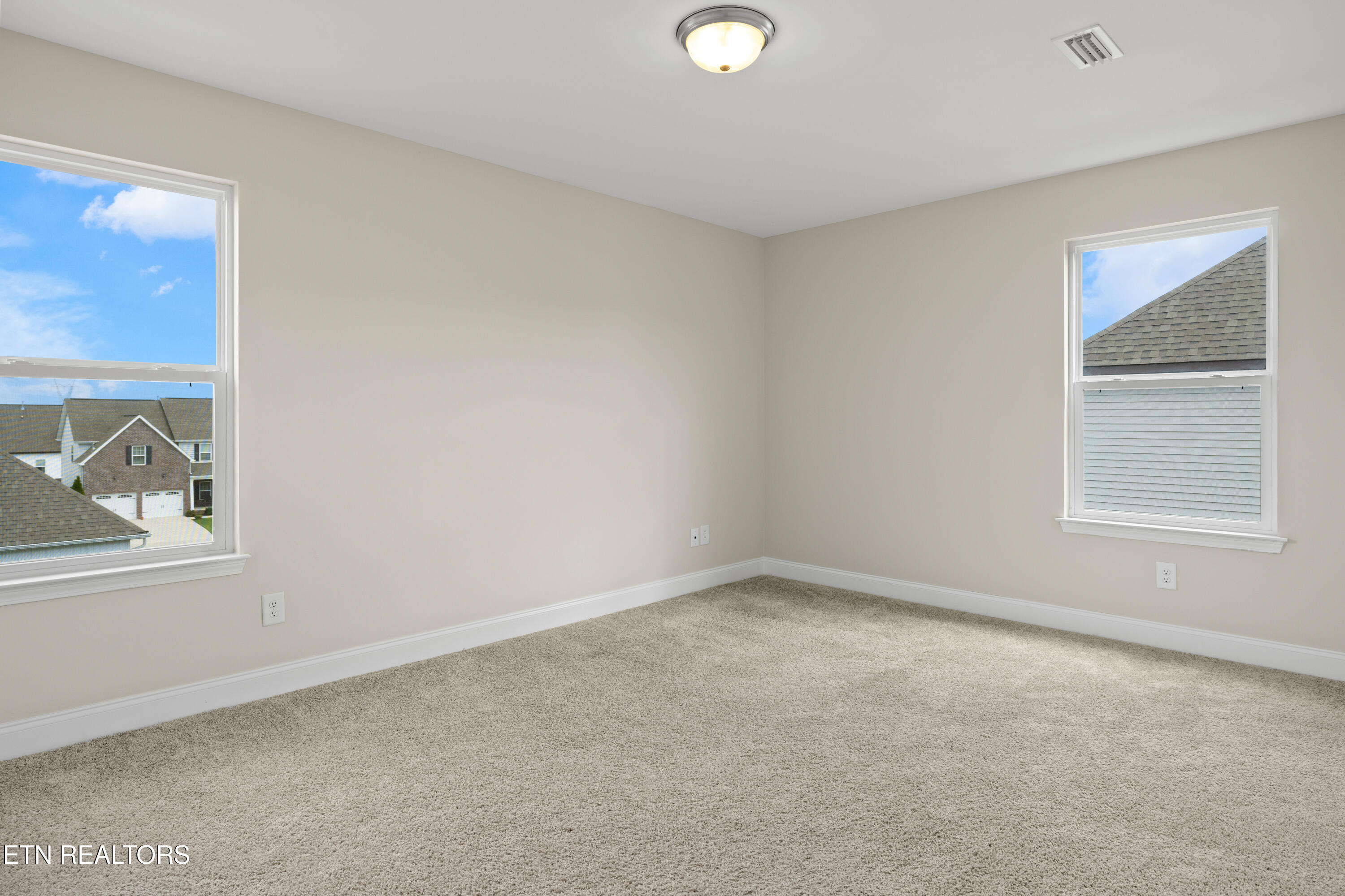2209 Scarlet Tanager Street Maryville TN 37801