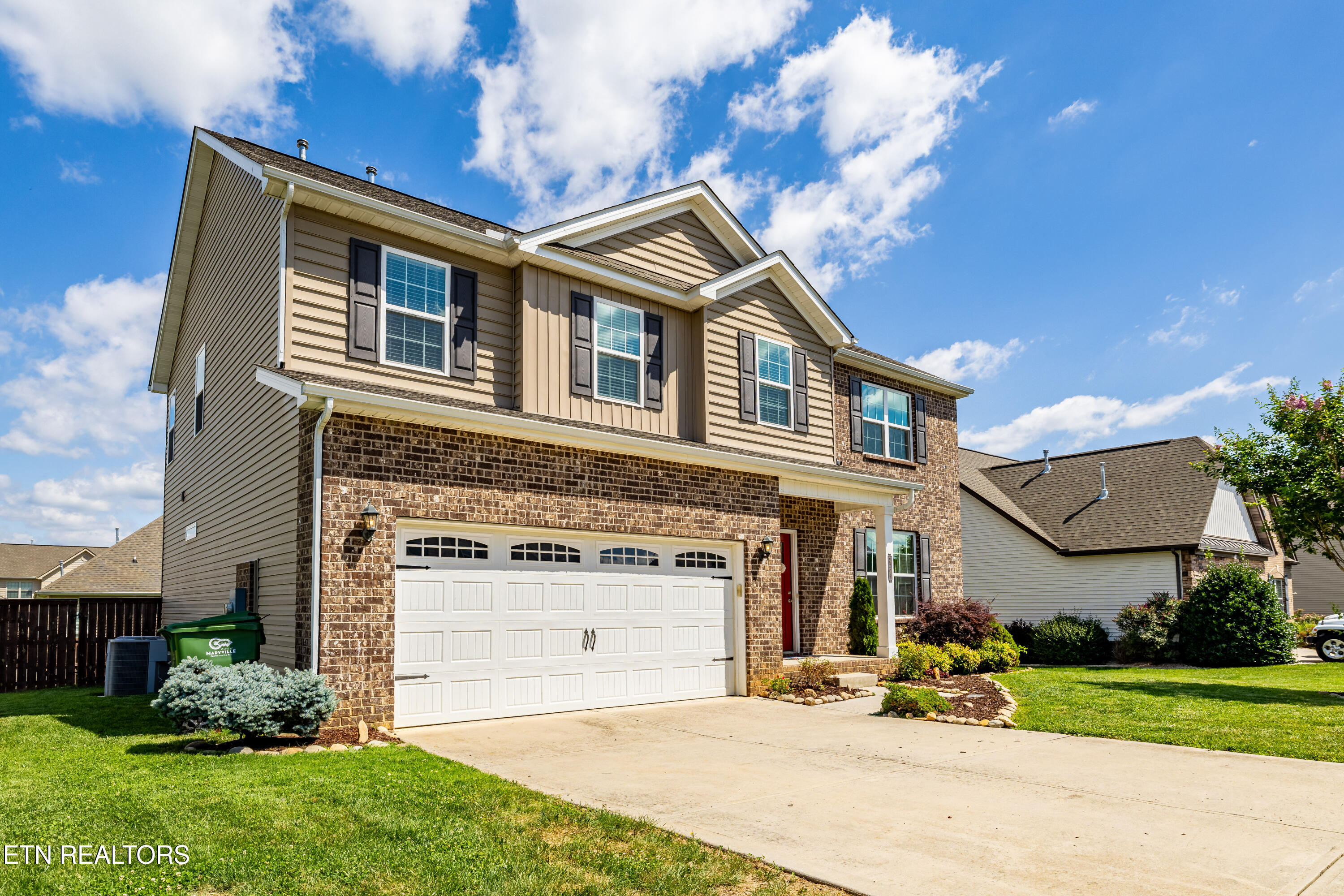 2209 Scarlet Tanager Street Maryville TN 37801