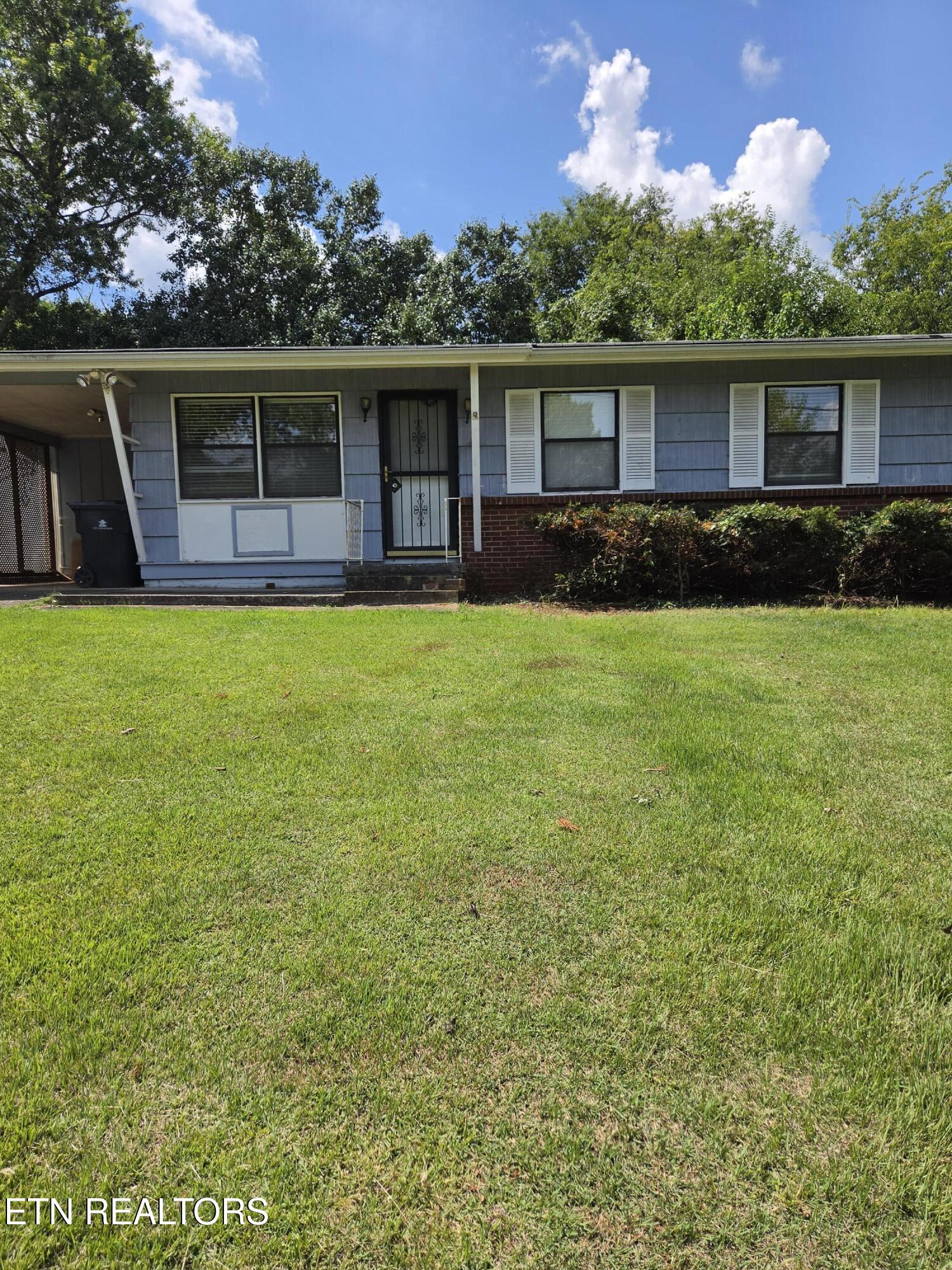 2246 W Gilbert Lane Knoxville TN 37920