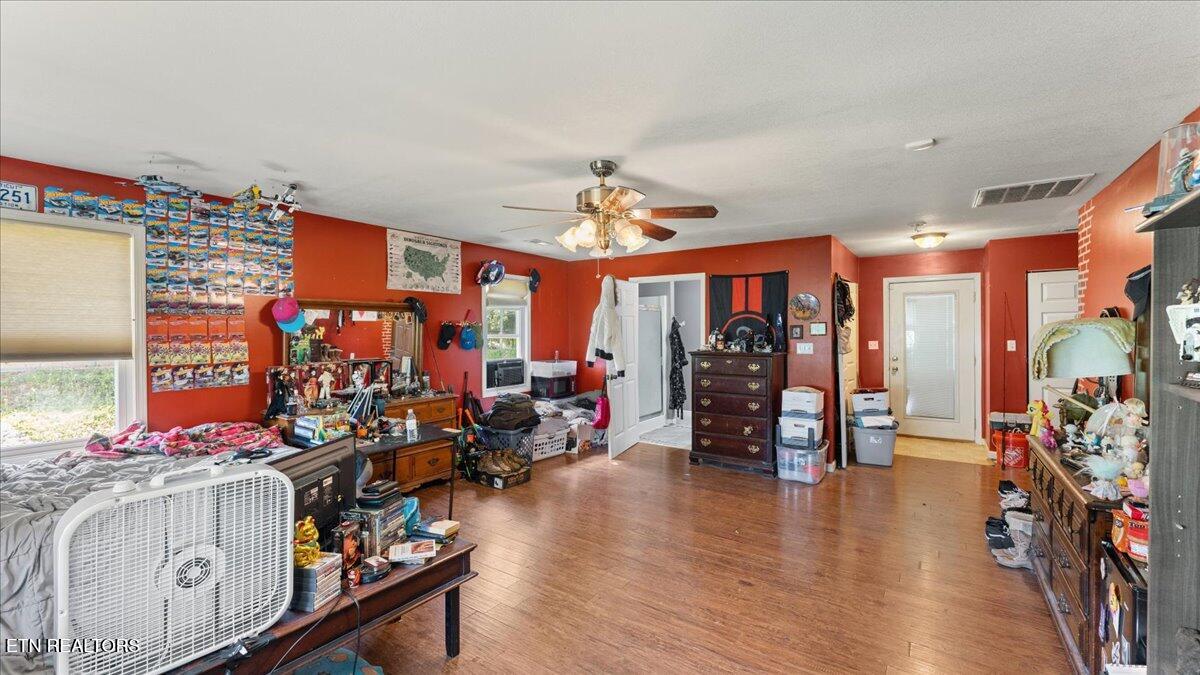 314 Blockhouse Valley Road Clinton TN 37716