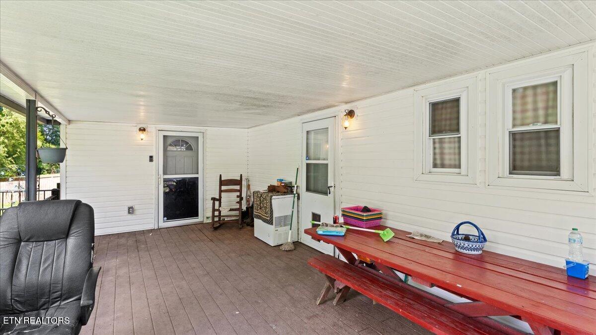 314 Blockhouse Valley Road Clinton TN 37716