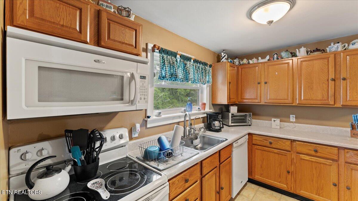 314 Blockhouse Valley Road Clinton TN 37716