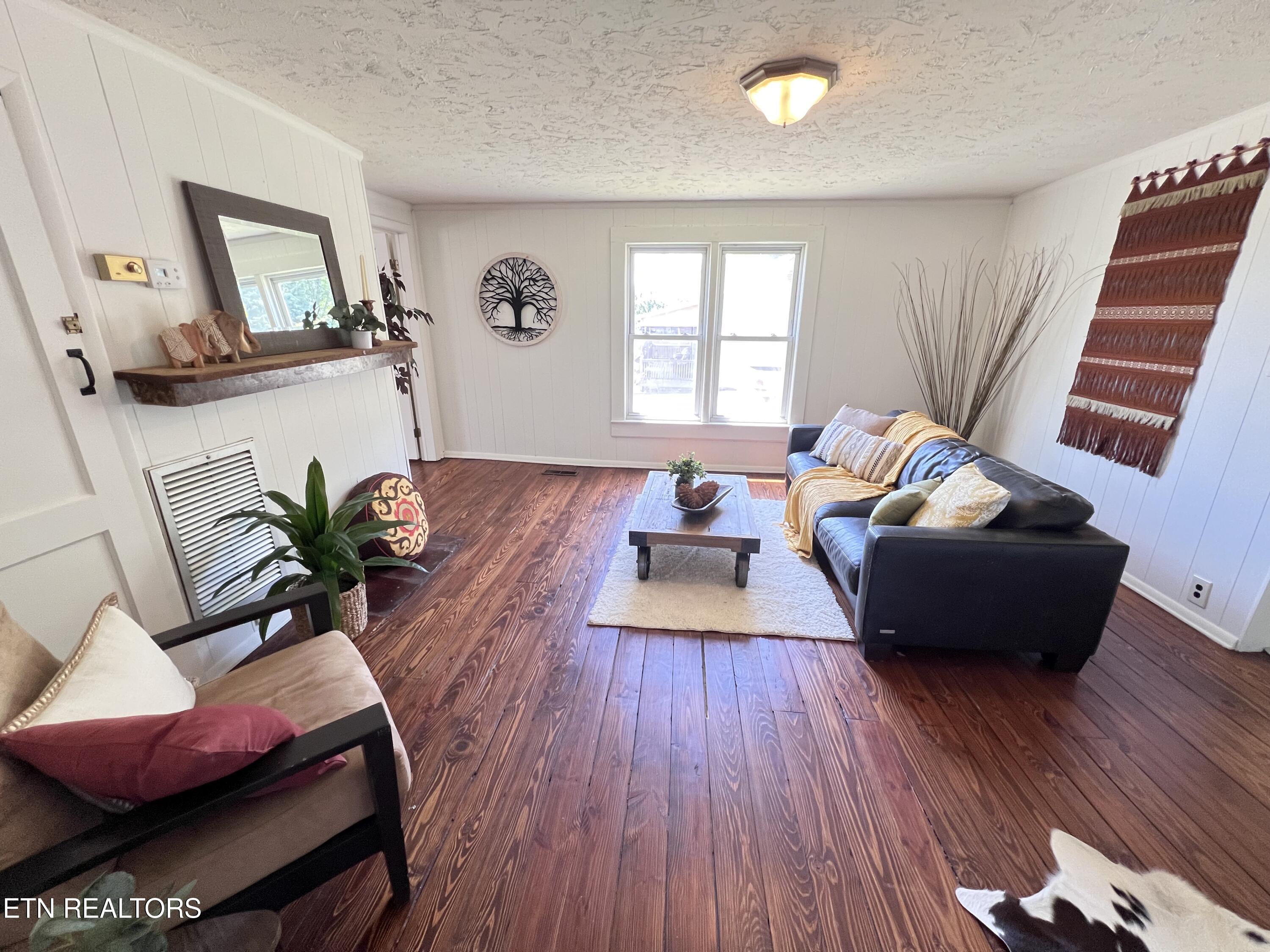 301 Hiawassee Avenue Knoxville TN 37917
