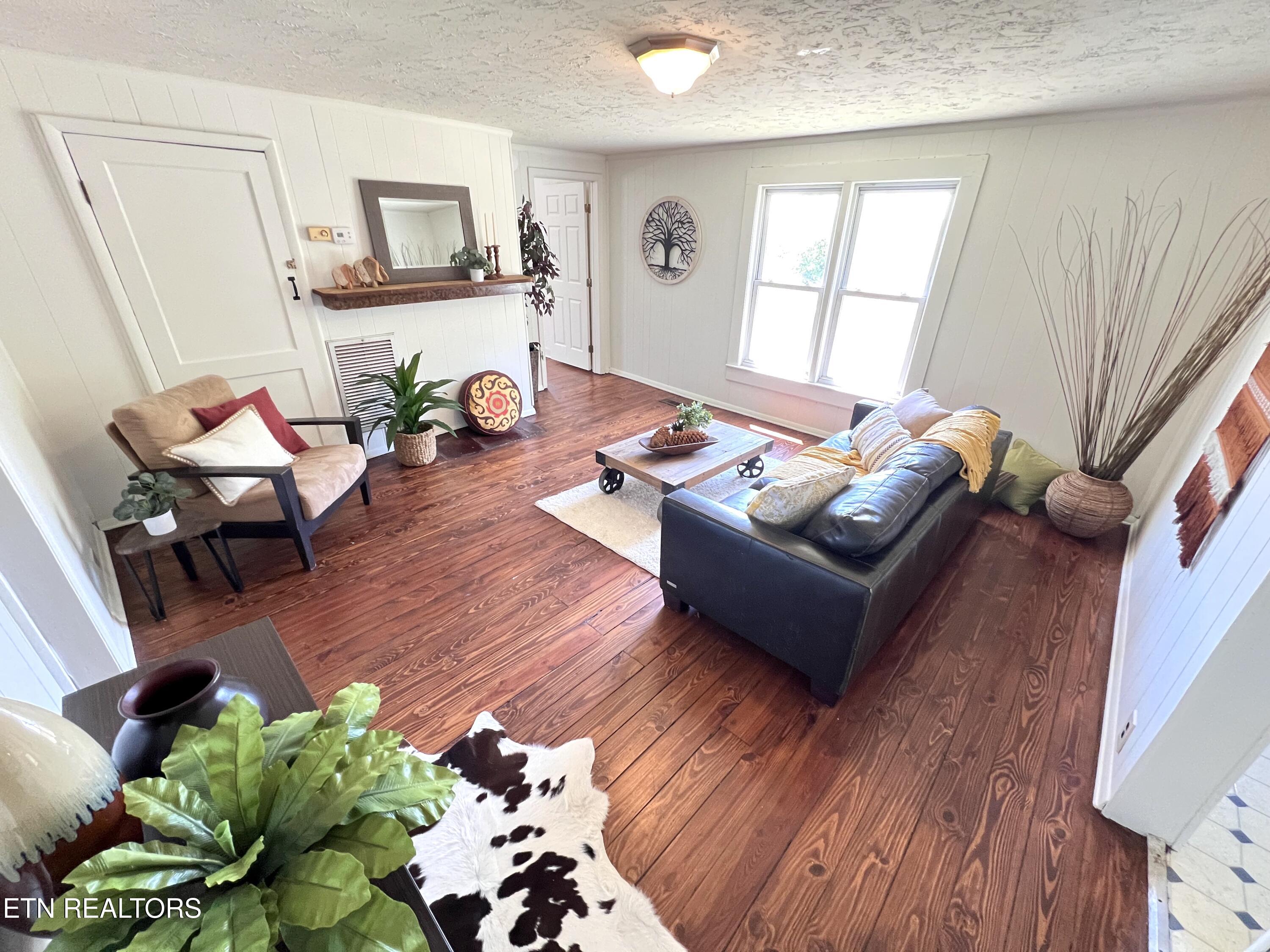 301 Hiawassee Avenue Knoxville TN 37917