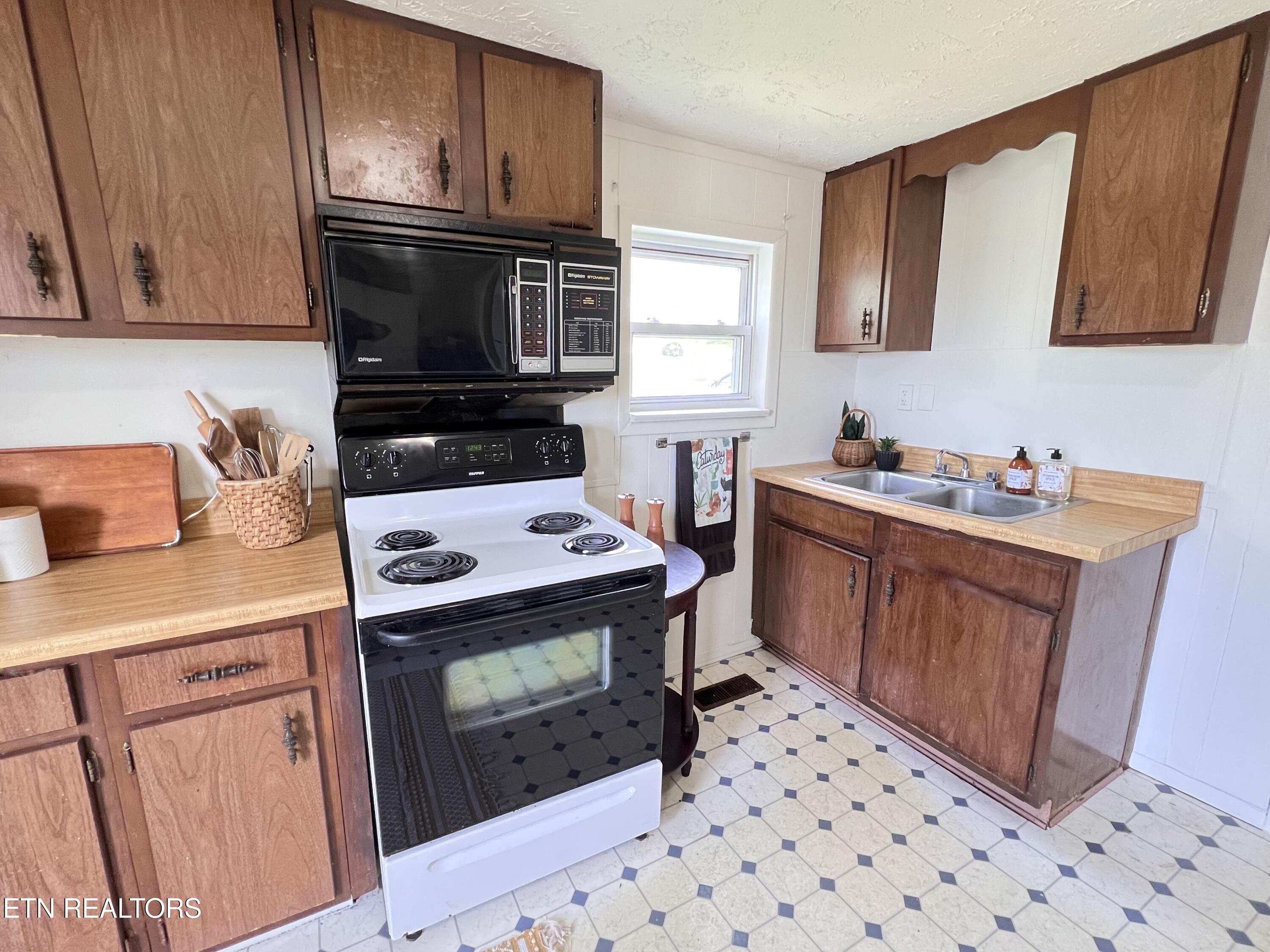 301 Hiawassee Avenue Knoxville TN 37917