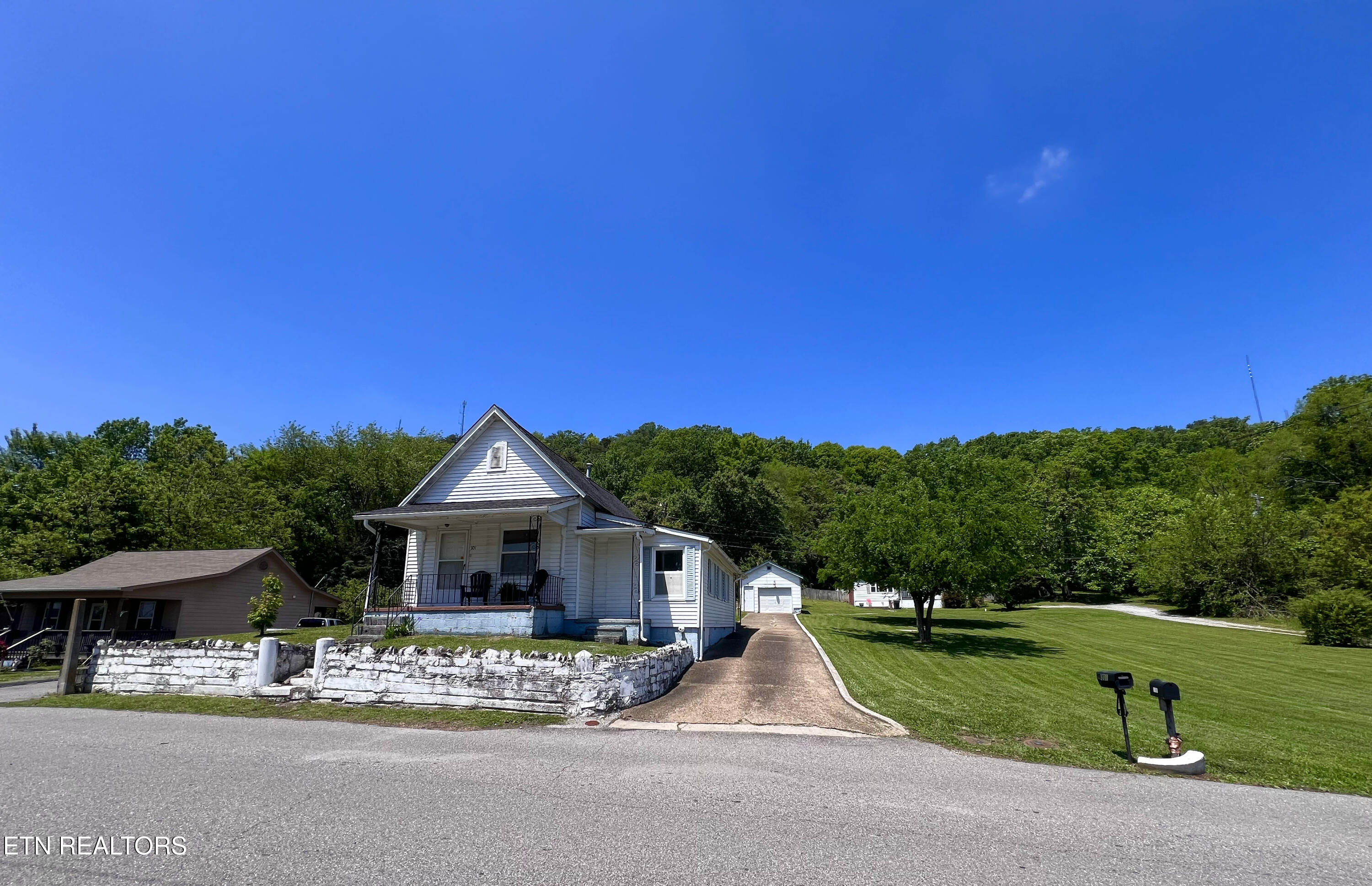 301 Hiawassee Avenue Knoxville TN 37917