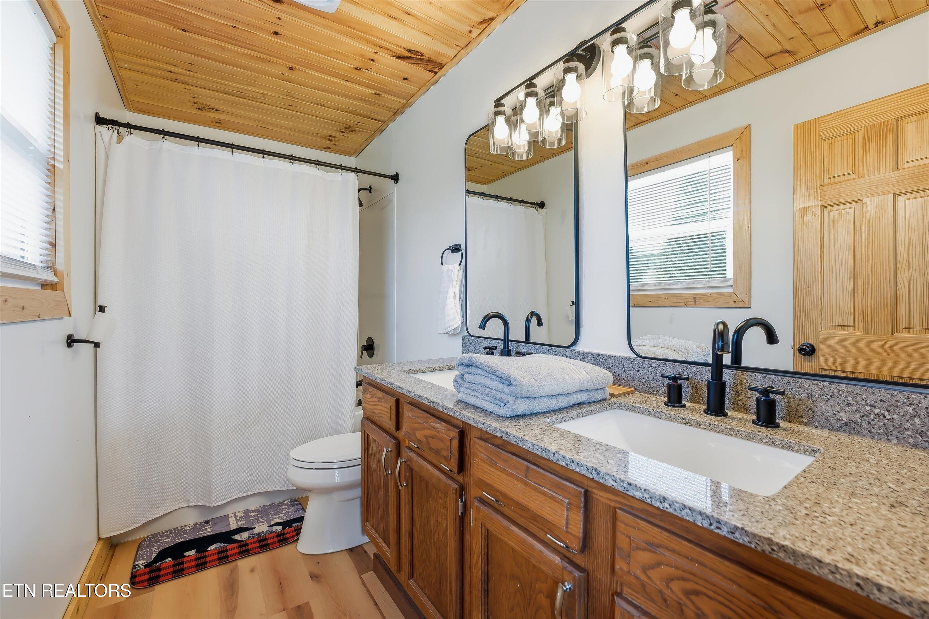 3180 Covemont Road Sevierville TN 37862