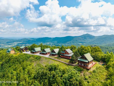 3661 Buckeye Knob Way Sevierville TN 37862