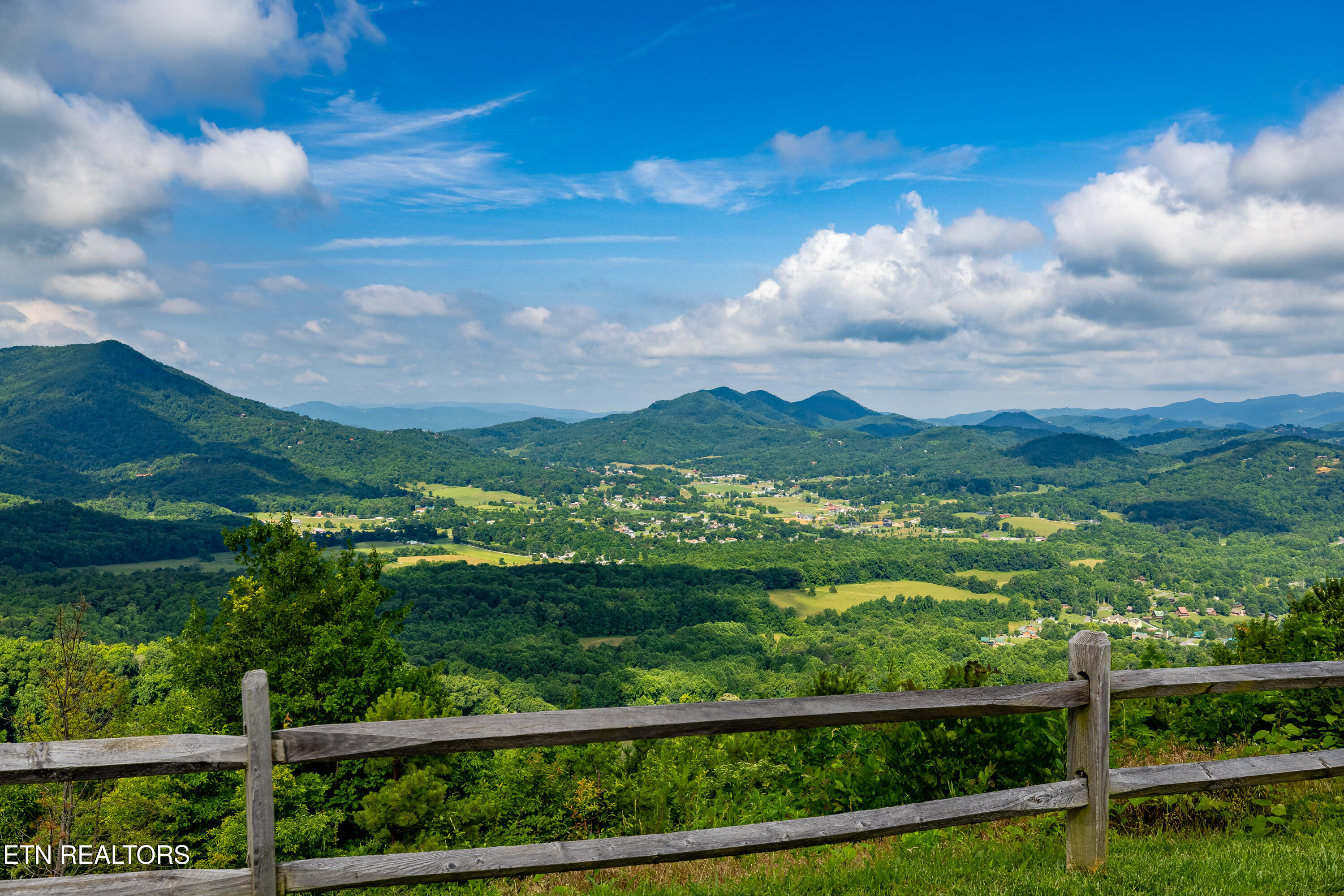 3661 Buckeye Knob Way Sevierville TN 37862