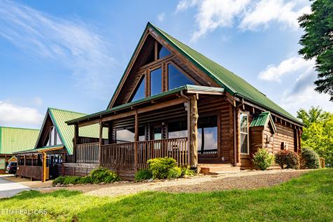 3661 Buckeye Knob Way Sevierville TN 37862
