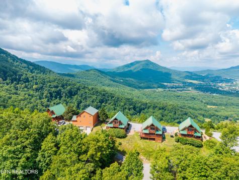 3661 Buckeye Knob Way Sevierville TN 37862