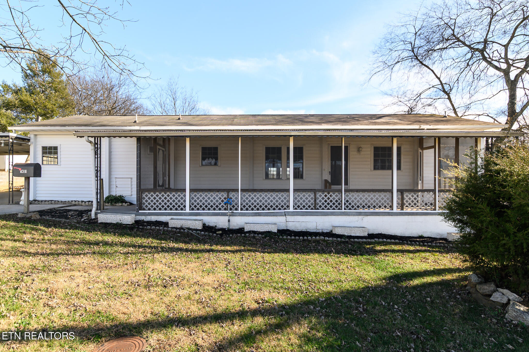1447/1451 W Hunt Road Maryville TN 37801