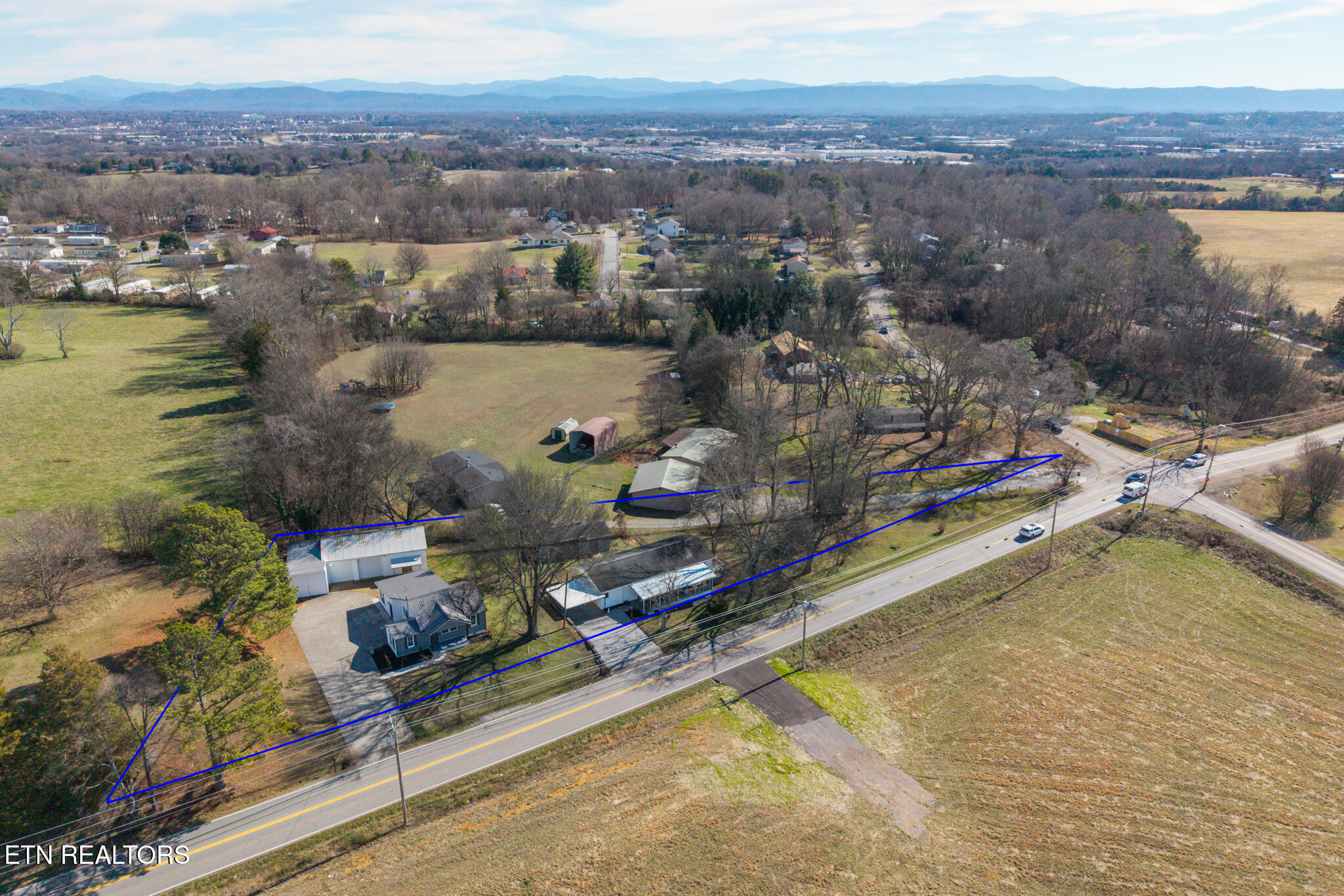 1447/1451 W Hunt Road Maryville TN 37801
