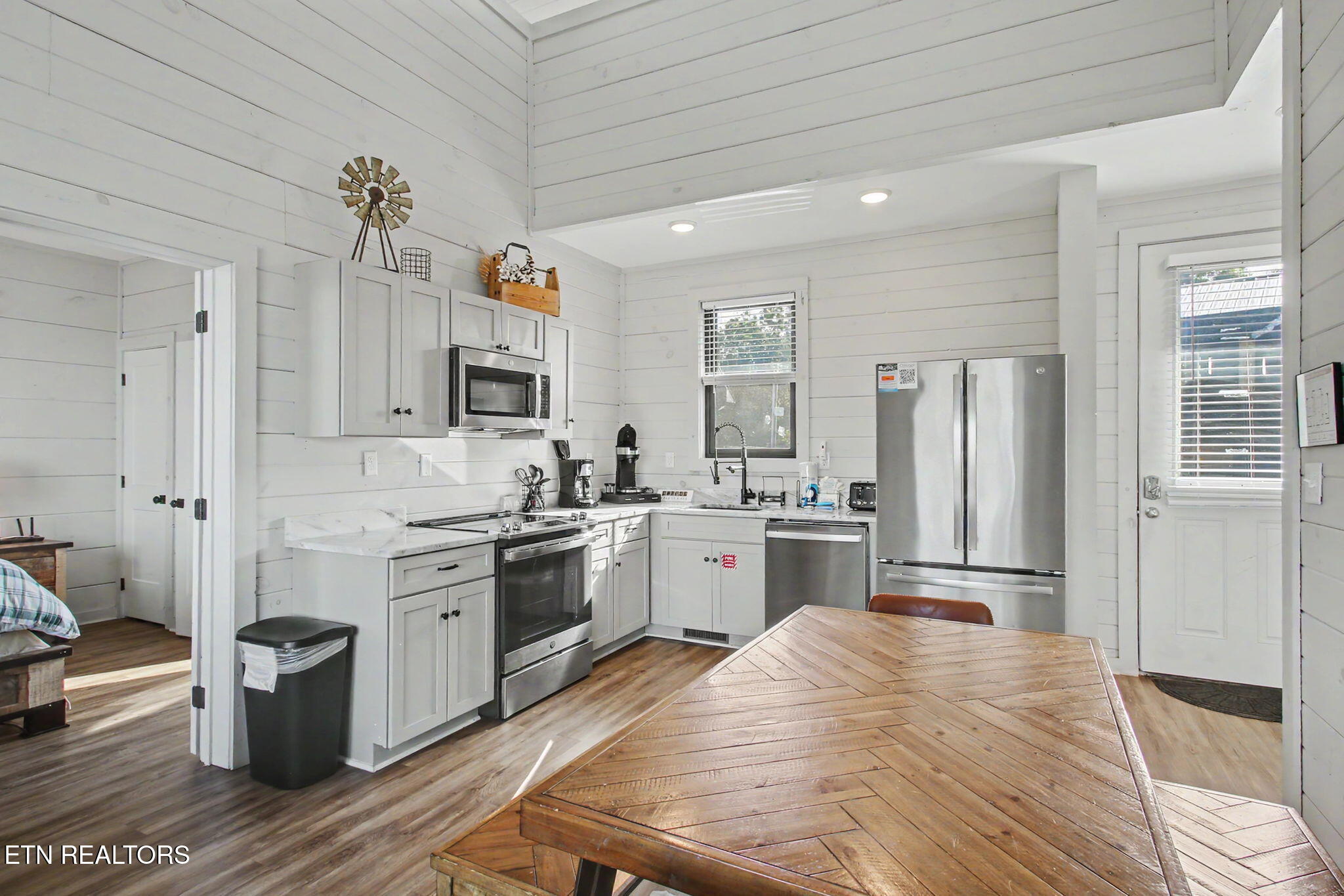 1371 Lake Haven Way Sevierville TN 37876