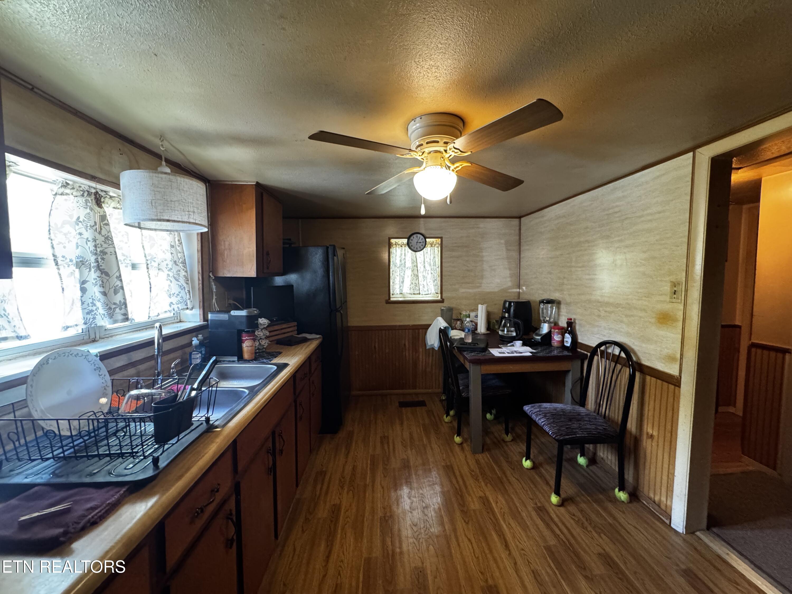 409 Jarnigan Street Clinton TN 37716