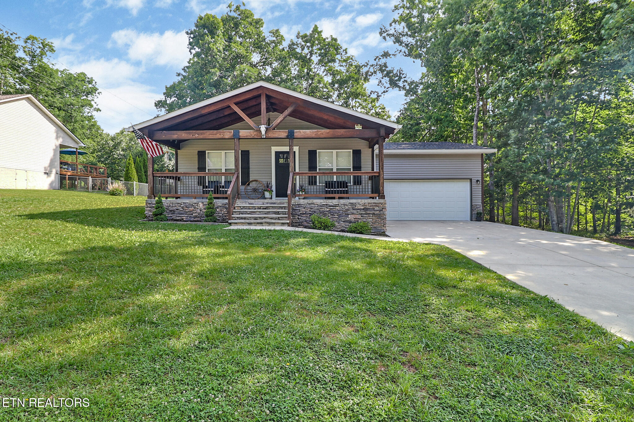 1004 Tia Lane Crossville TN 38572