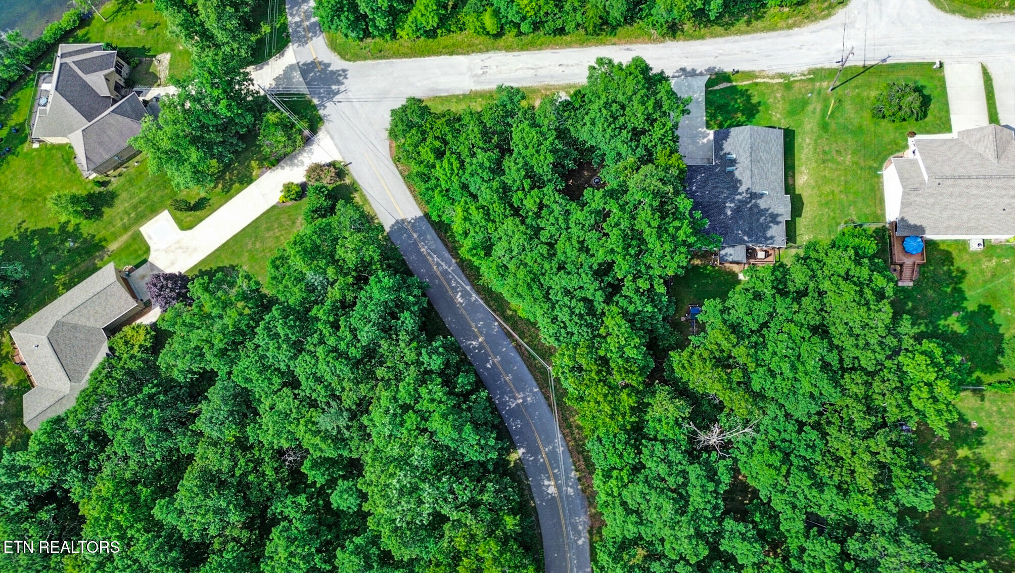1004 Tia Lane Crossville TN 38572