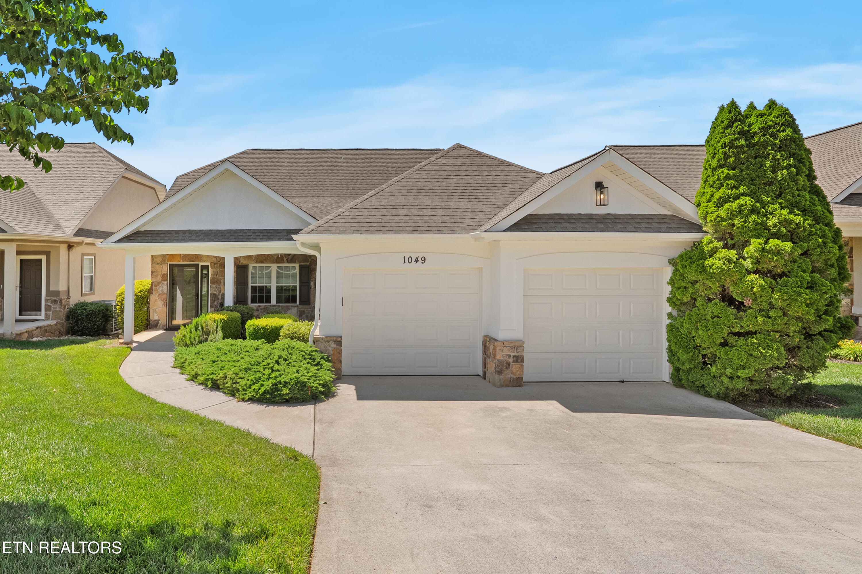 1049 Rarity Bay Parkway Vonore TN 37885