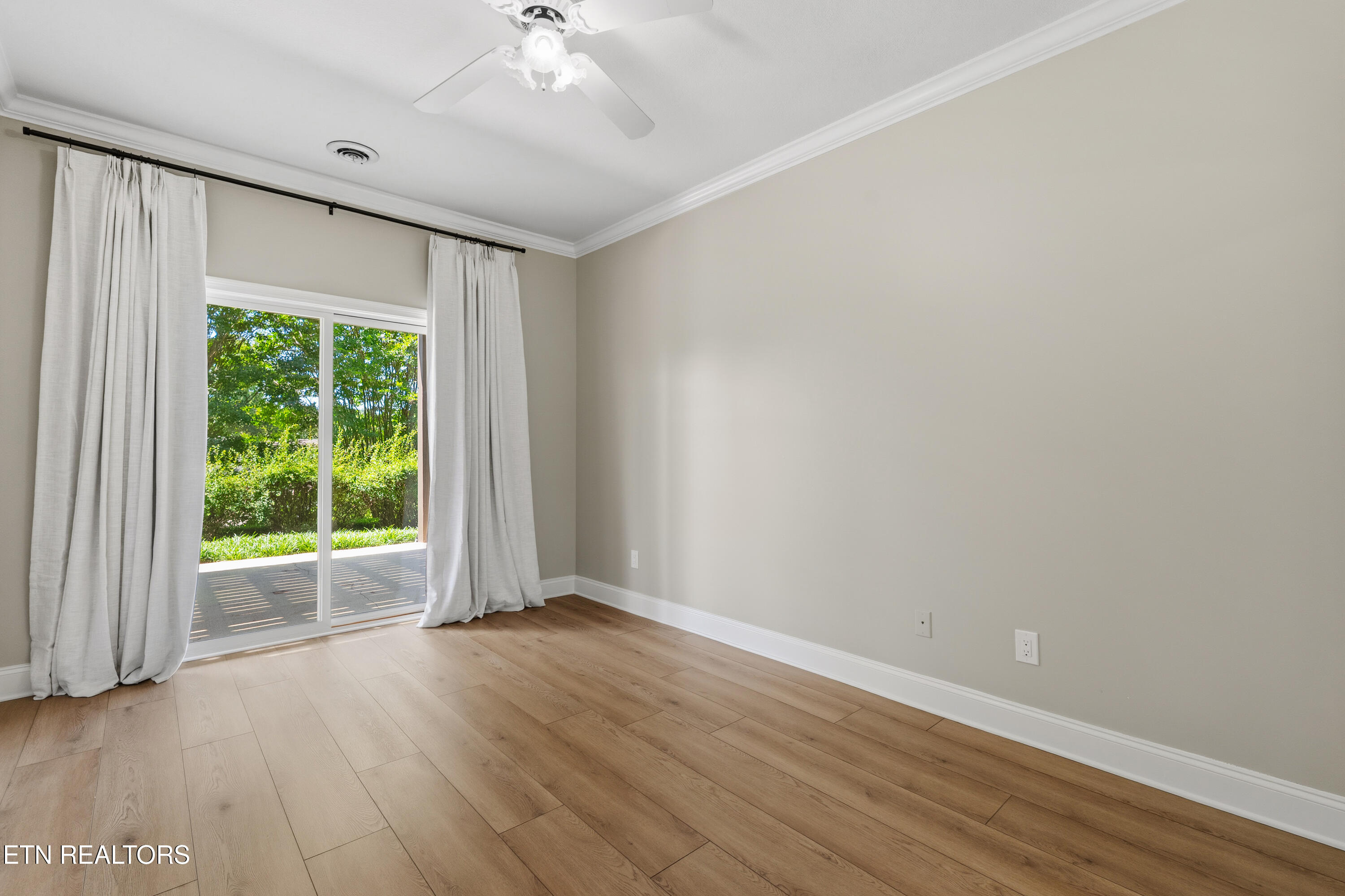 1049 Rarity Bay Parkway Vonore TN 37885