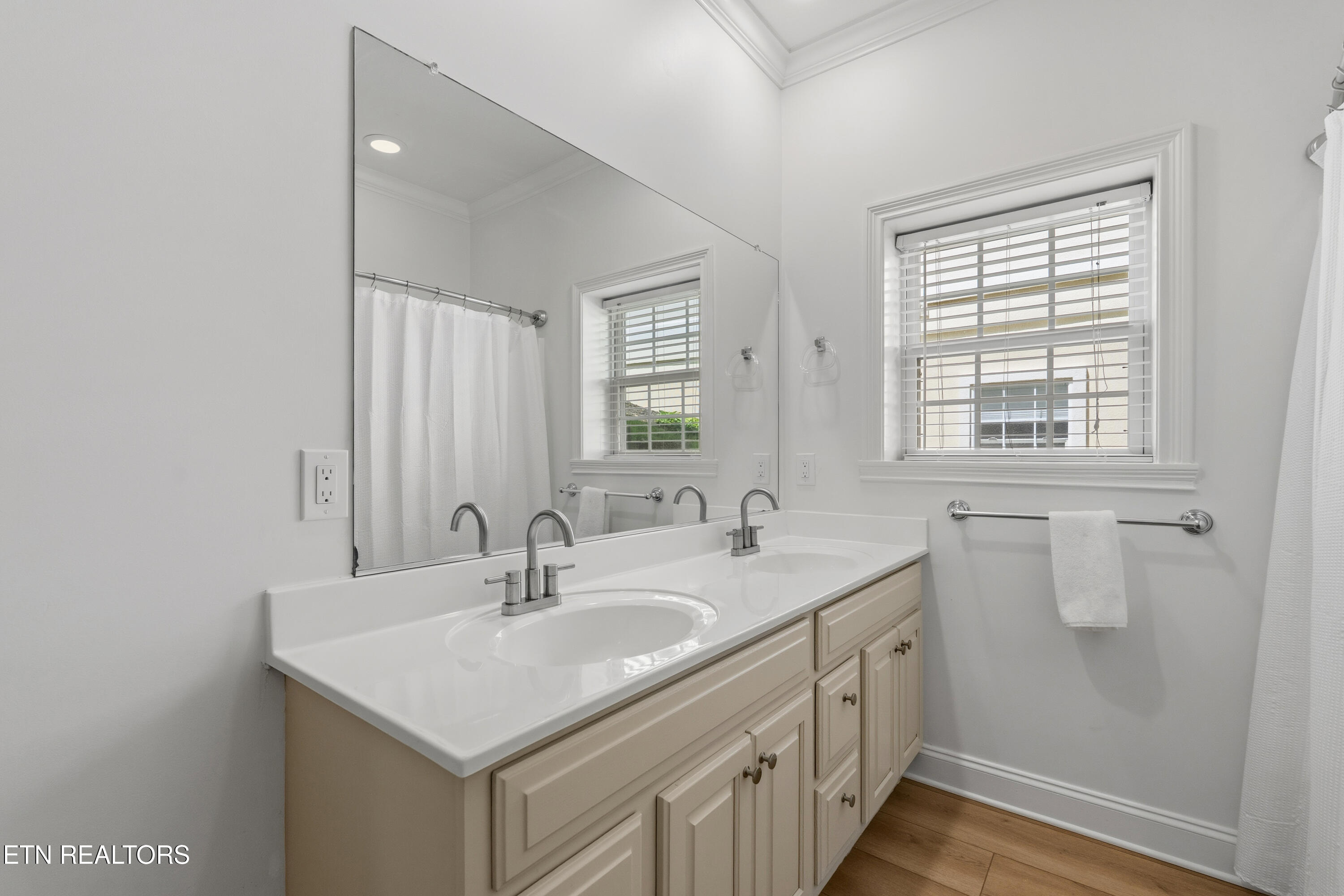 1049 Rarity Bay Parkway Vonore TN 37885