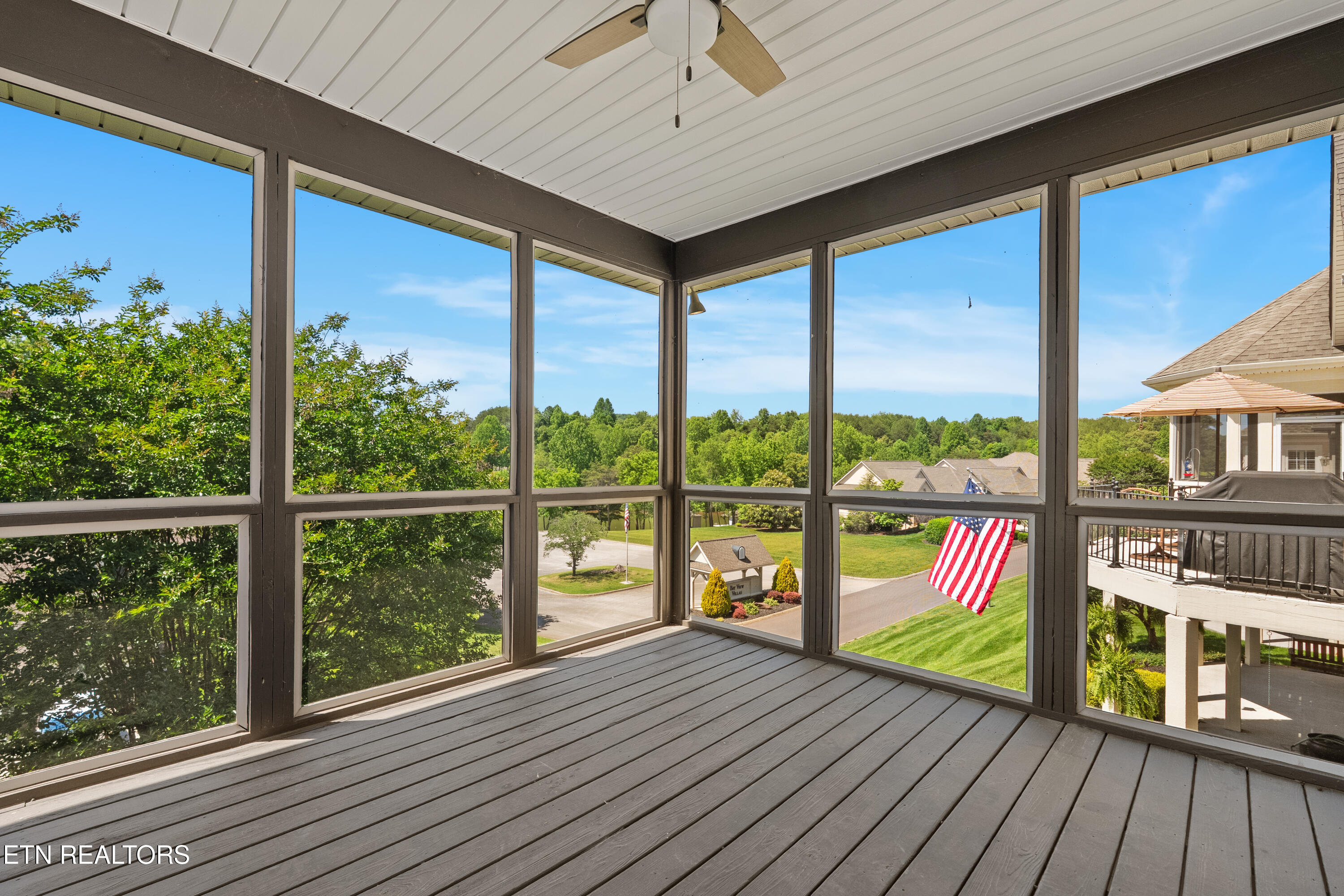 1049 Rarity Bay Parkway Vonore TN 37885