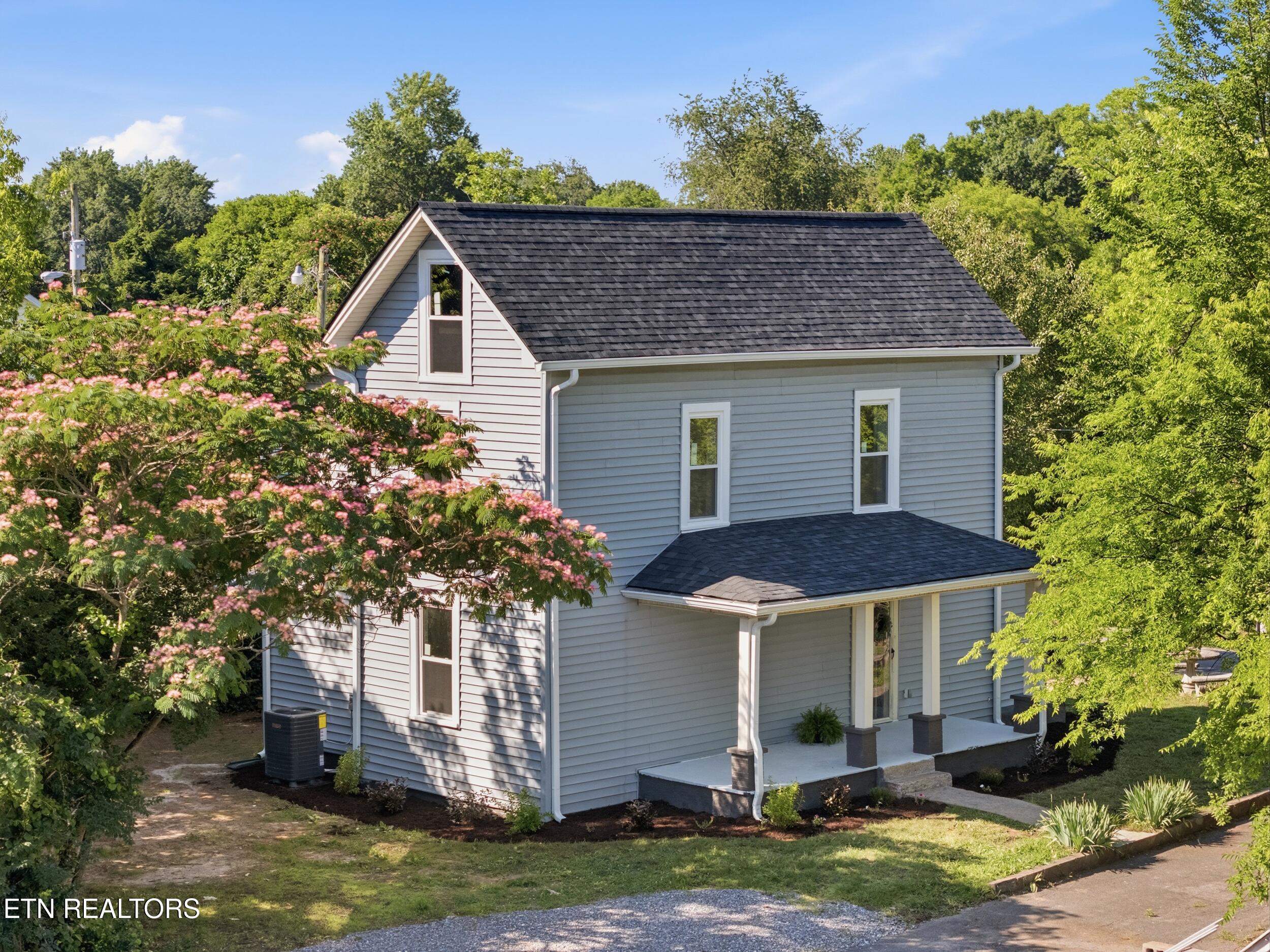 315 Poplar Street Lenoir City TN 37771