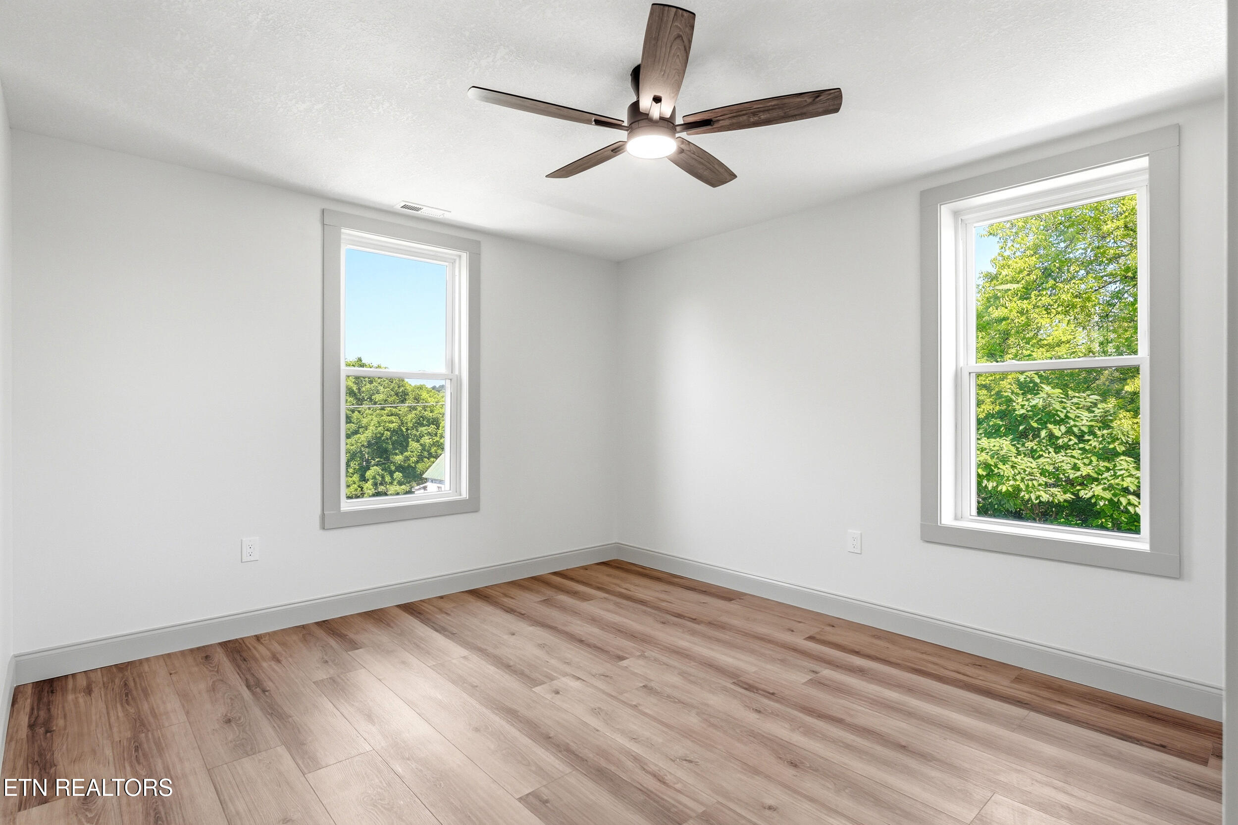 315 Poplar Street Lenoir City TN 37771