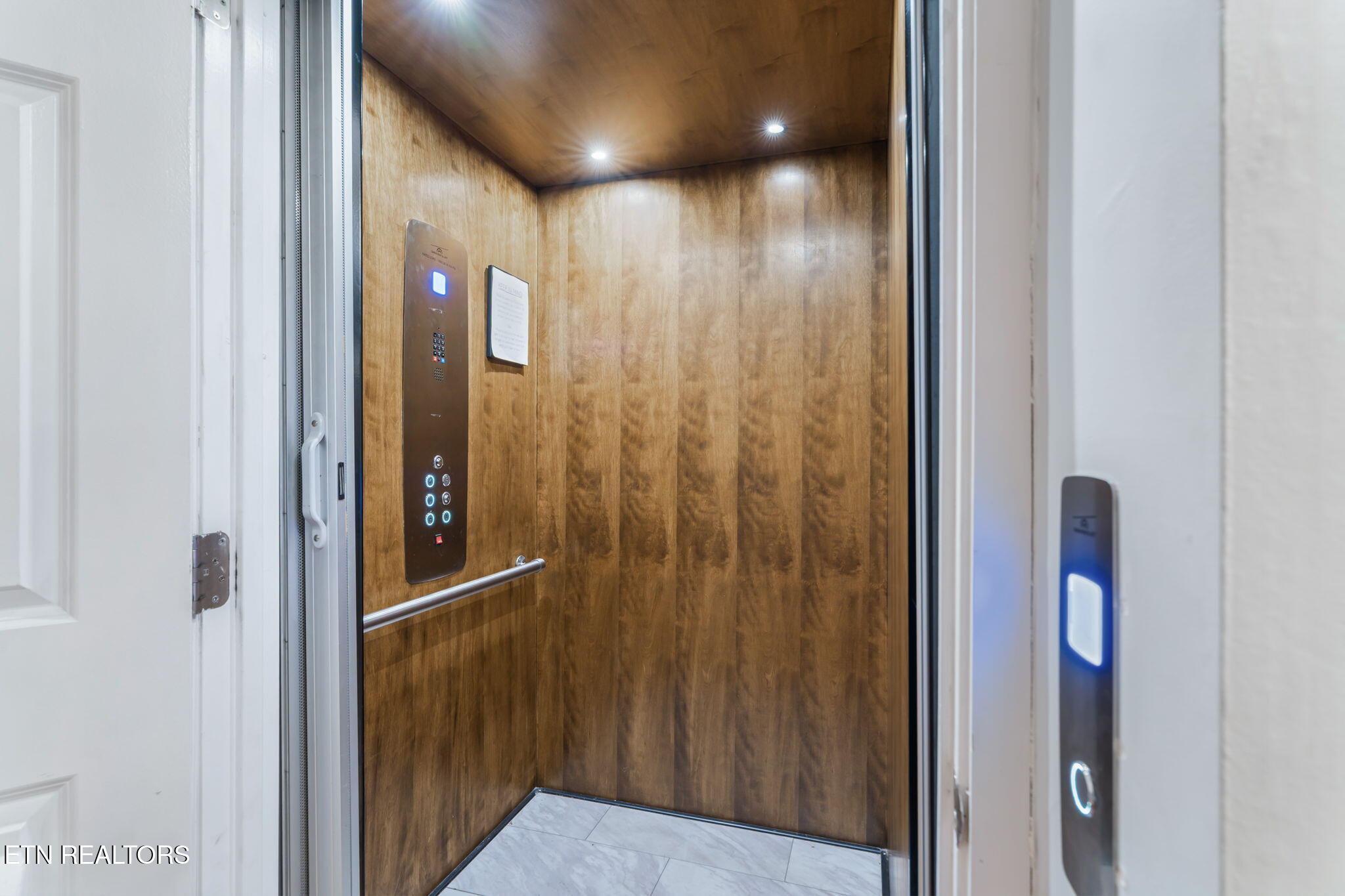 304 S Gay Street Knoxville TN 37902