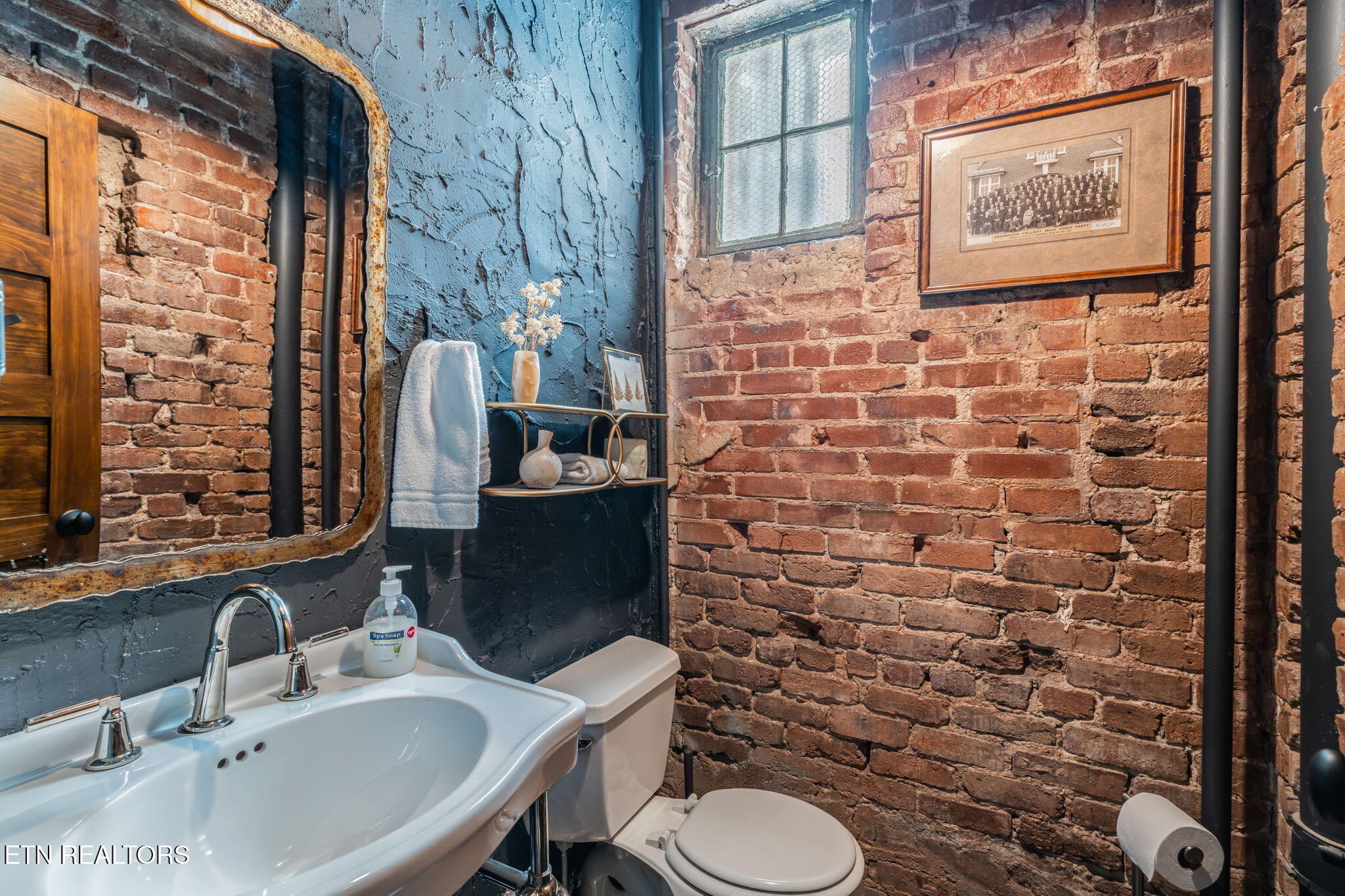 304 S Gay Street Knoxville TN 37902