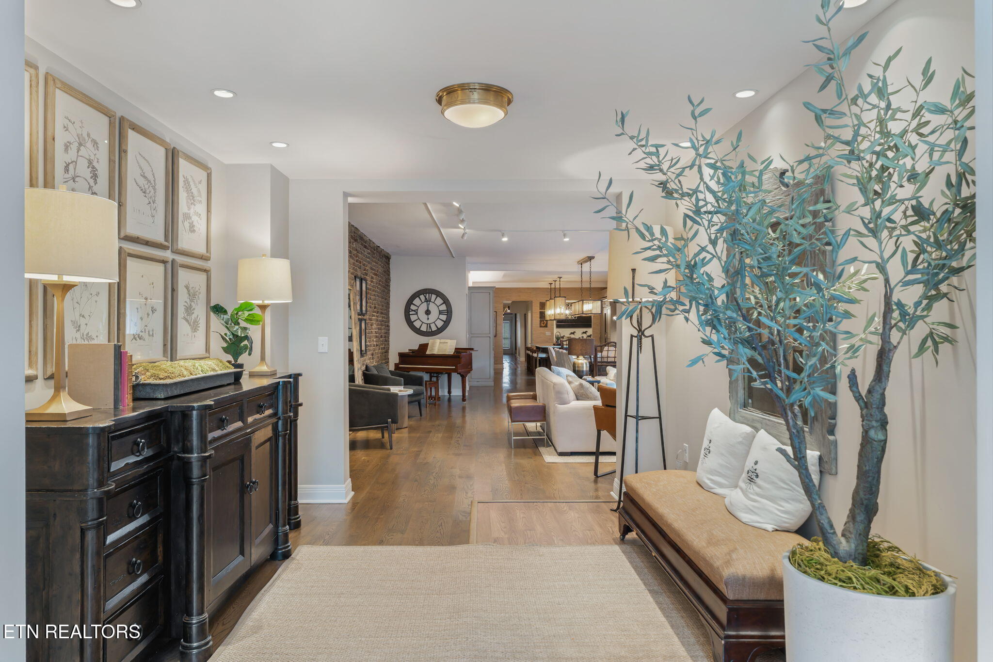 304 S Gay Street Knoxville TN 37902