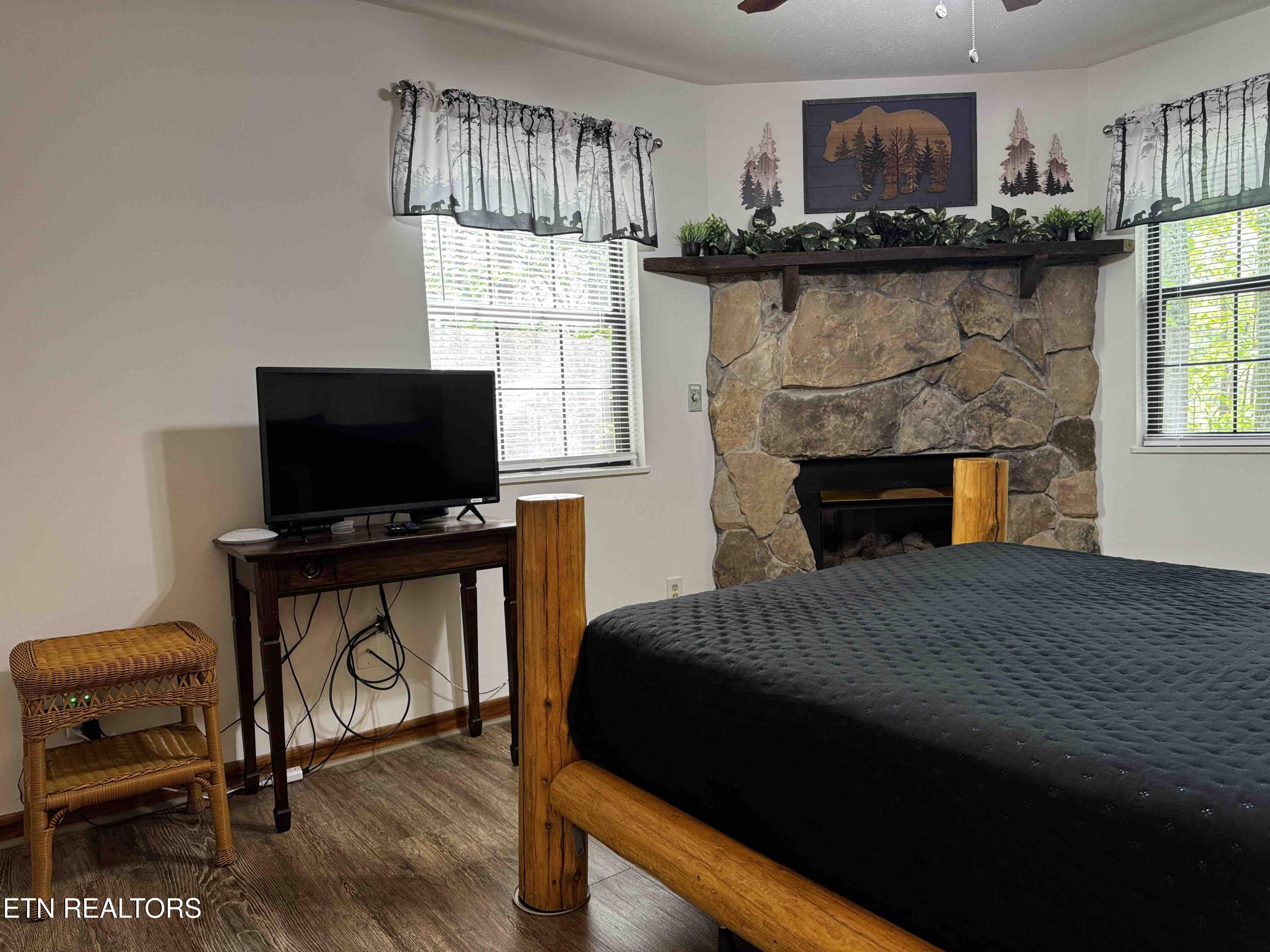 653 Oaks View Court Pigeon Forge TN 37863
