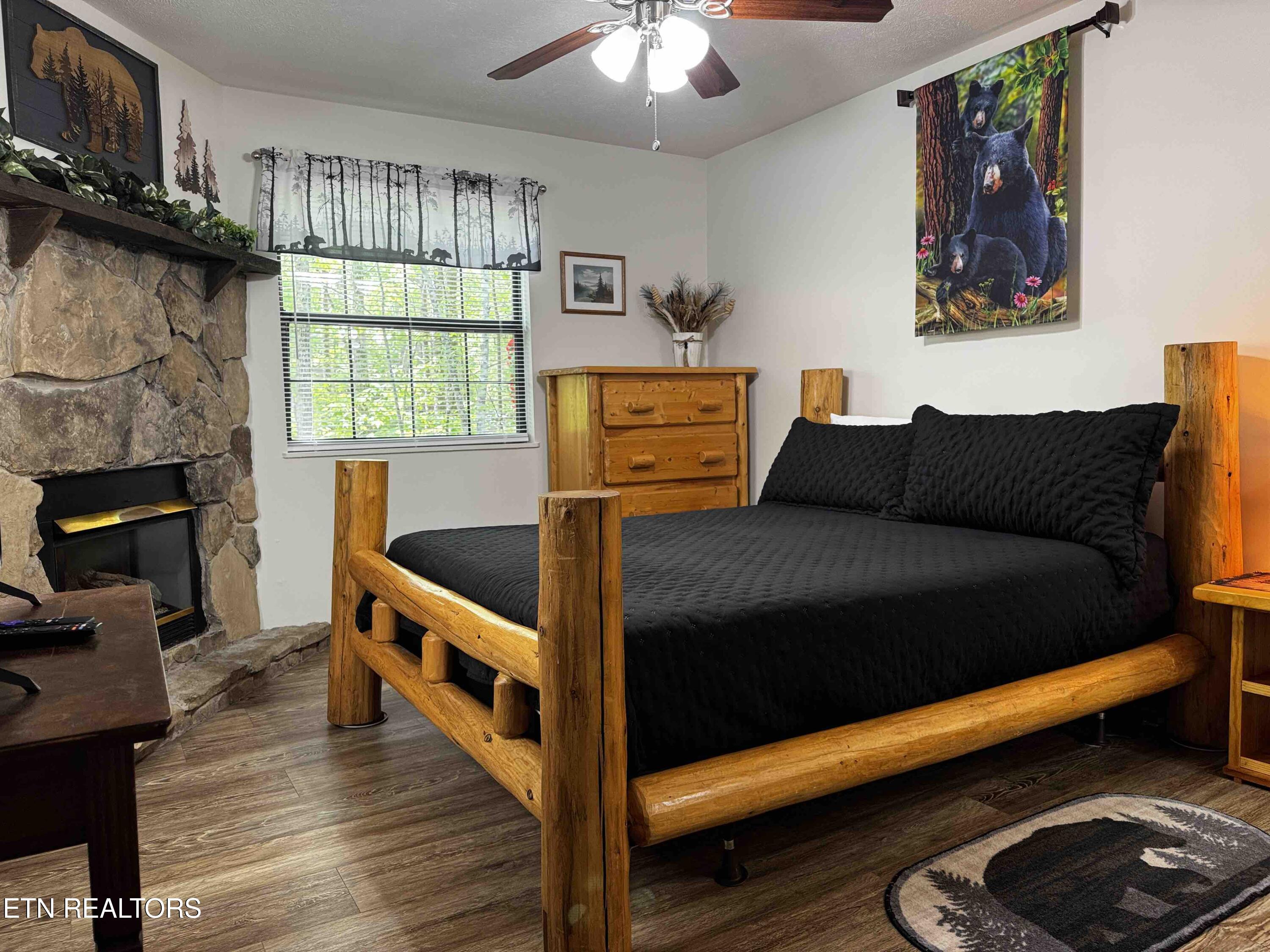 653 Oaks View Court Pigeon Forge TN 37863