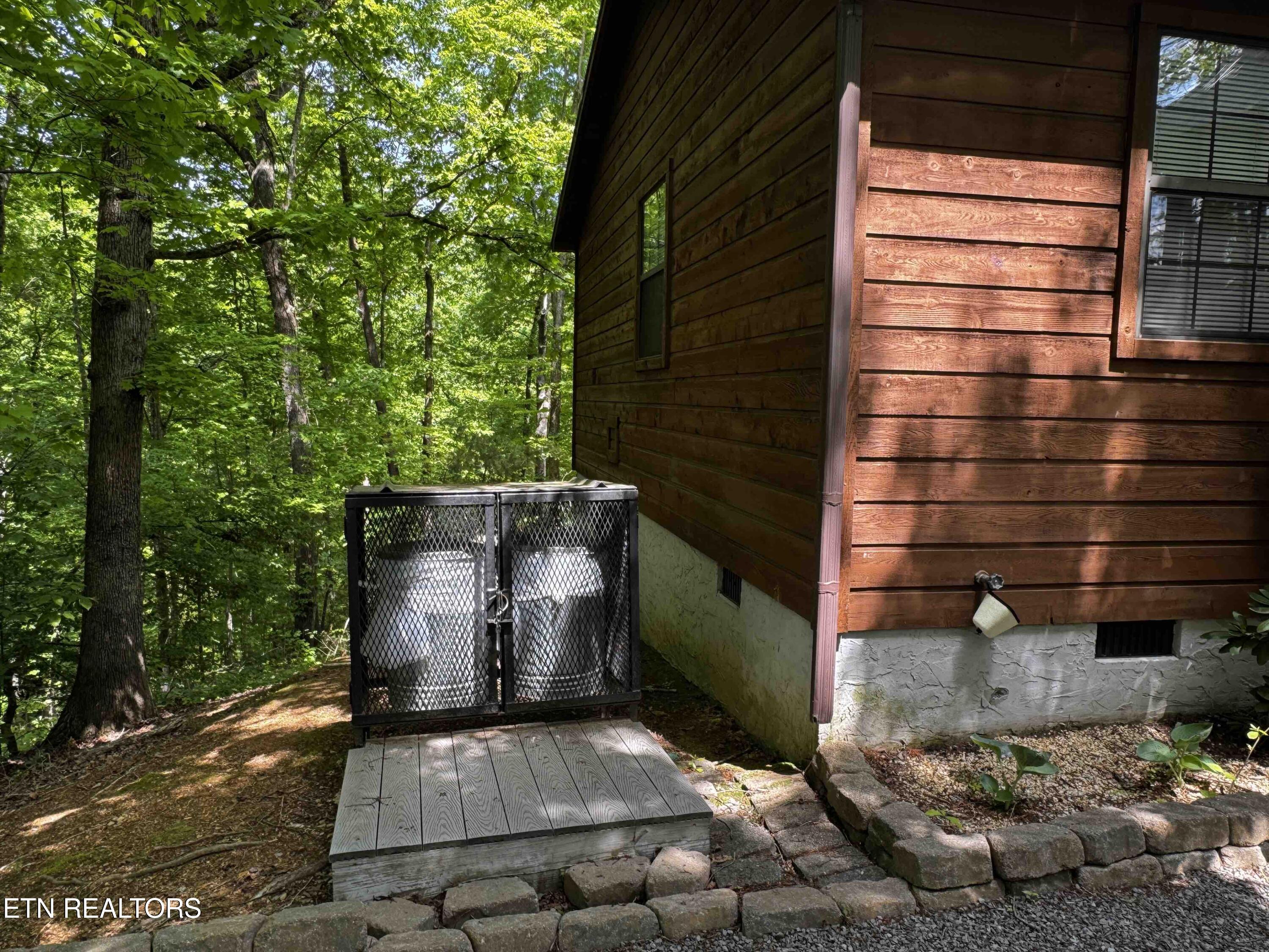 653 Oaks View Court Pigeon Forge TN 37863