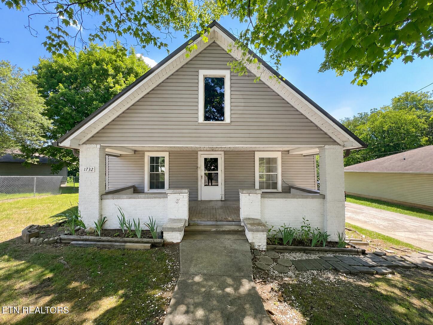 1732 N Wright Road Alcoa TN 37701