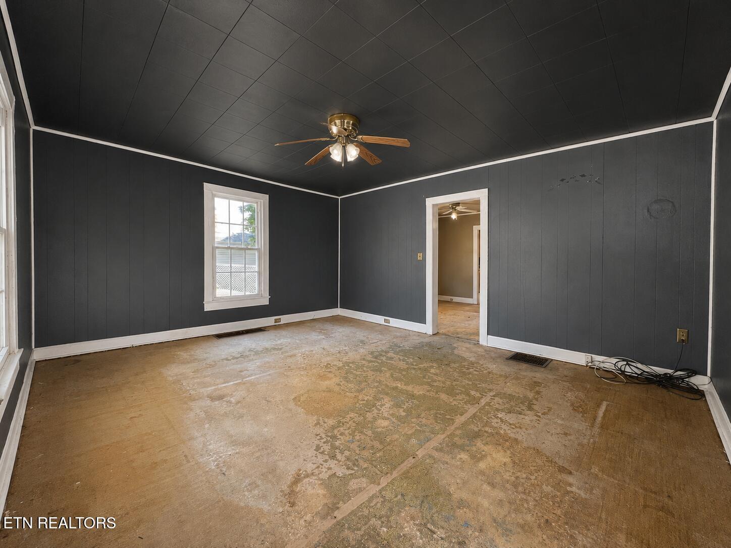 1732 N Wright Road Alcoa TN 37701