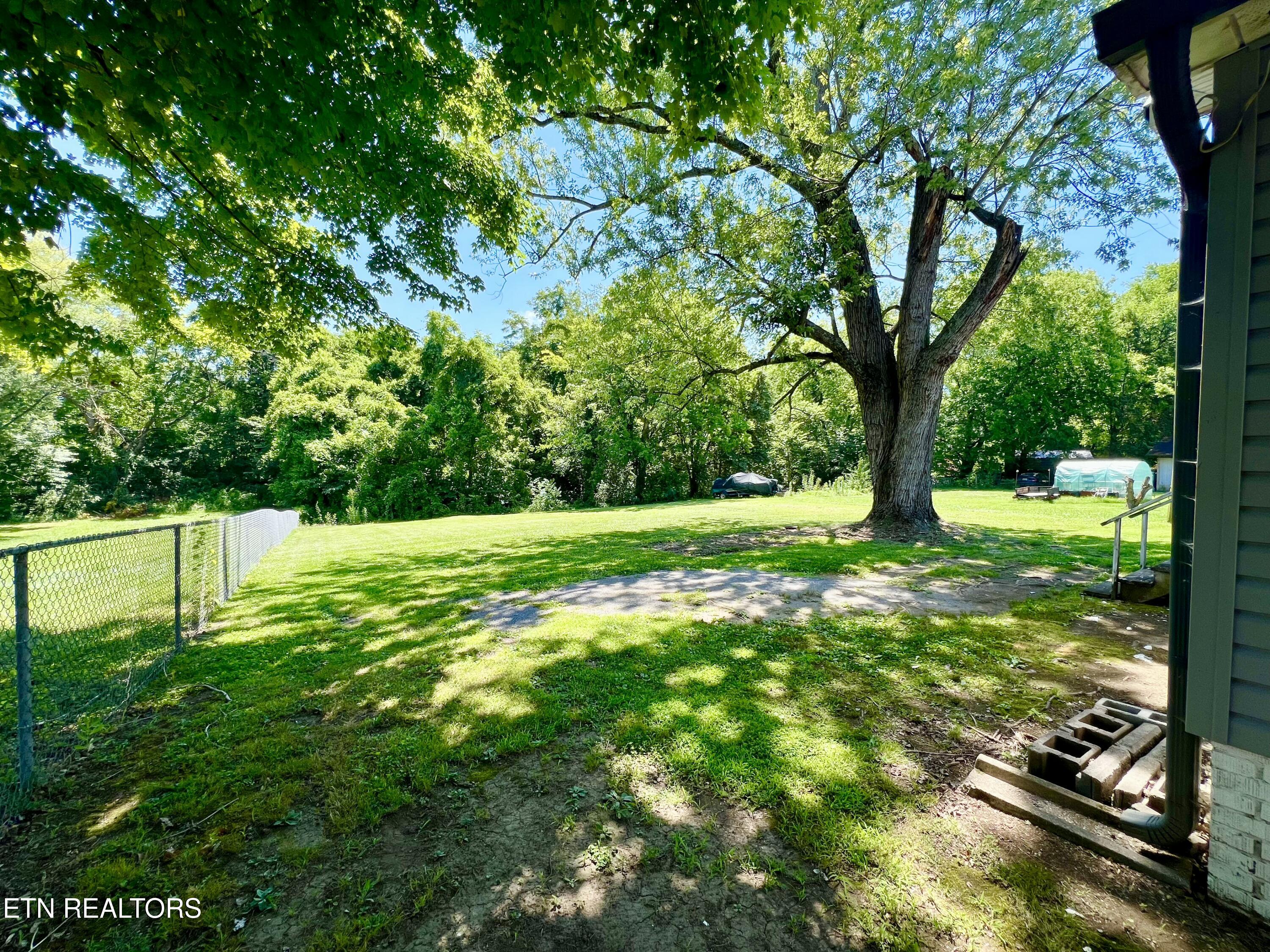 1732 N Wright Road Alcoa TN 37701