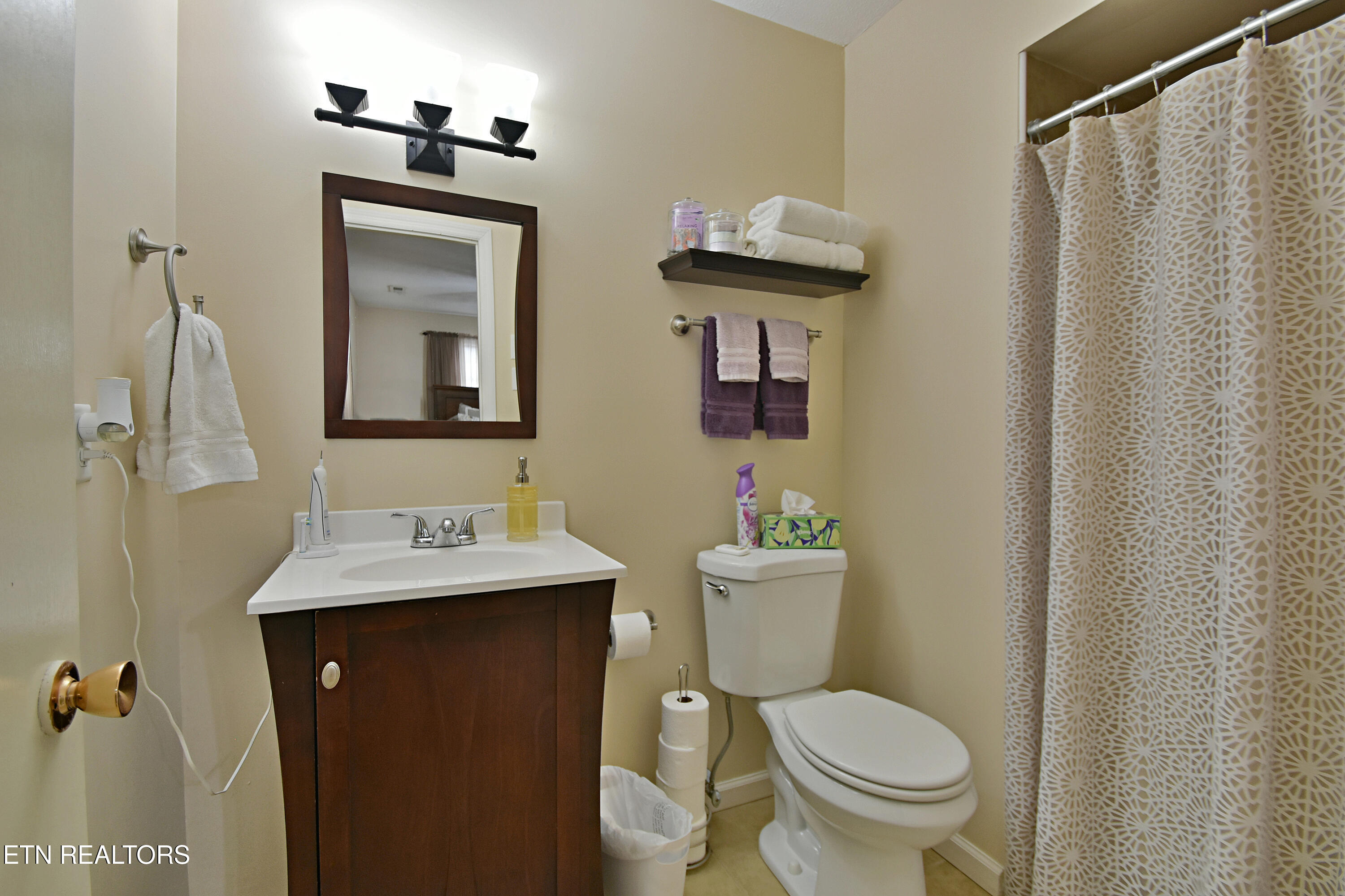 509 E Meadecrest Drive Knoxville TN 37923