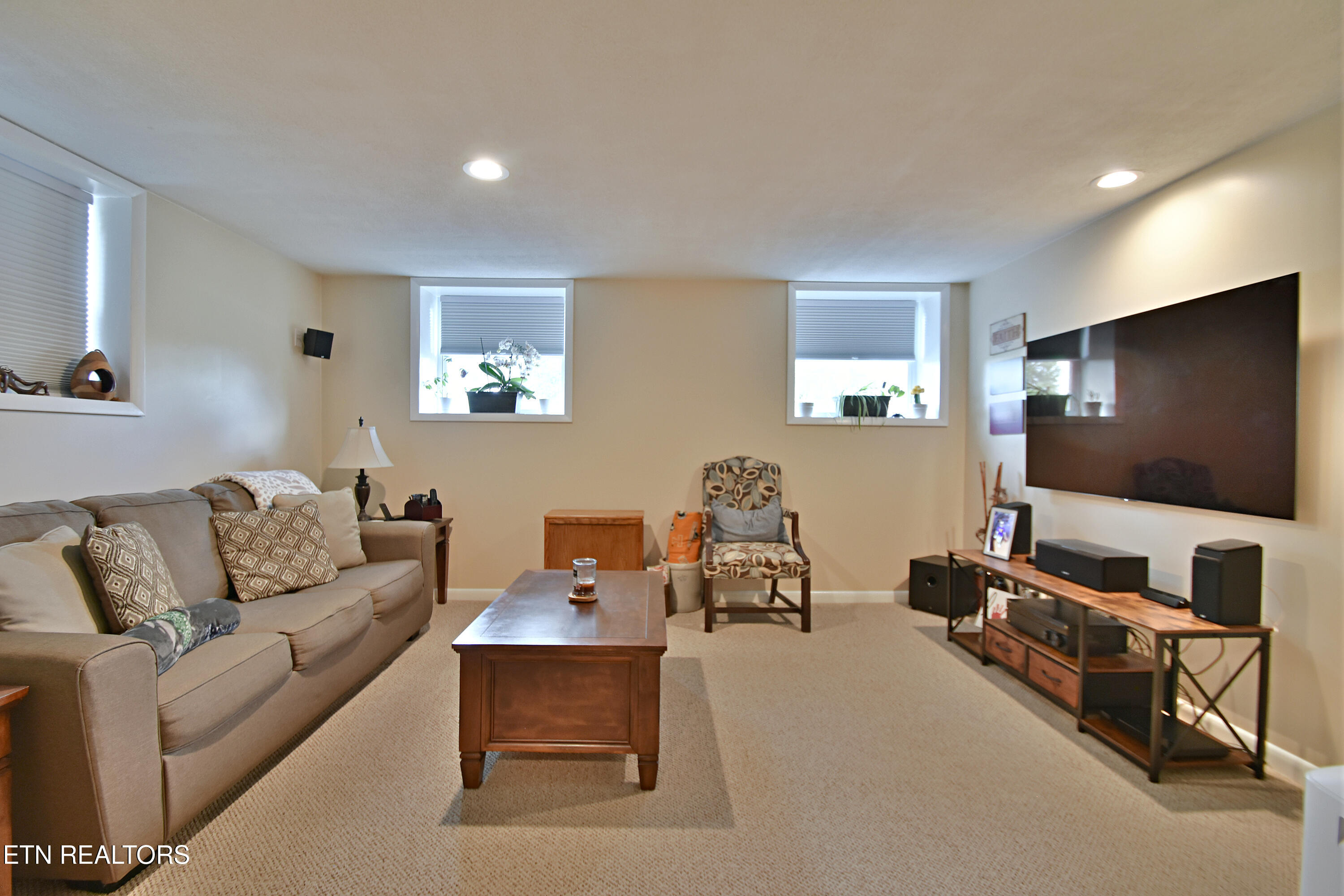 509 E Meadecrest Drive Knoxville TN 37923