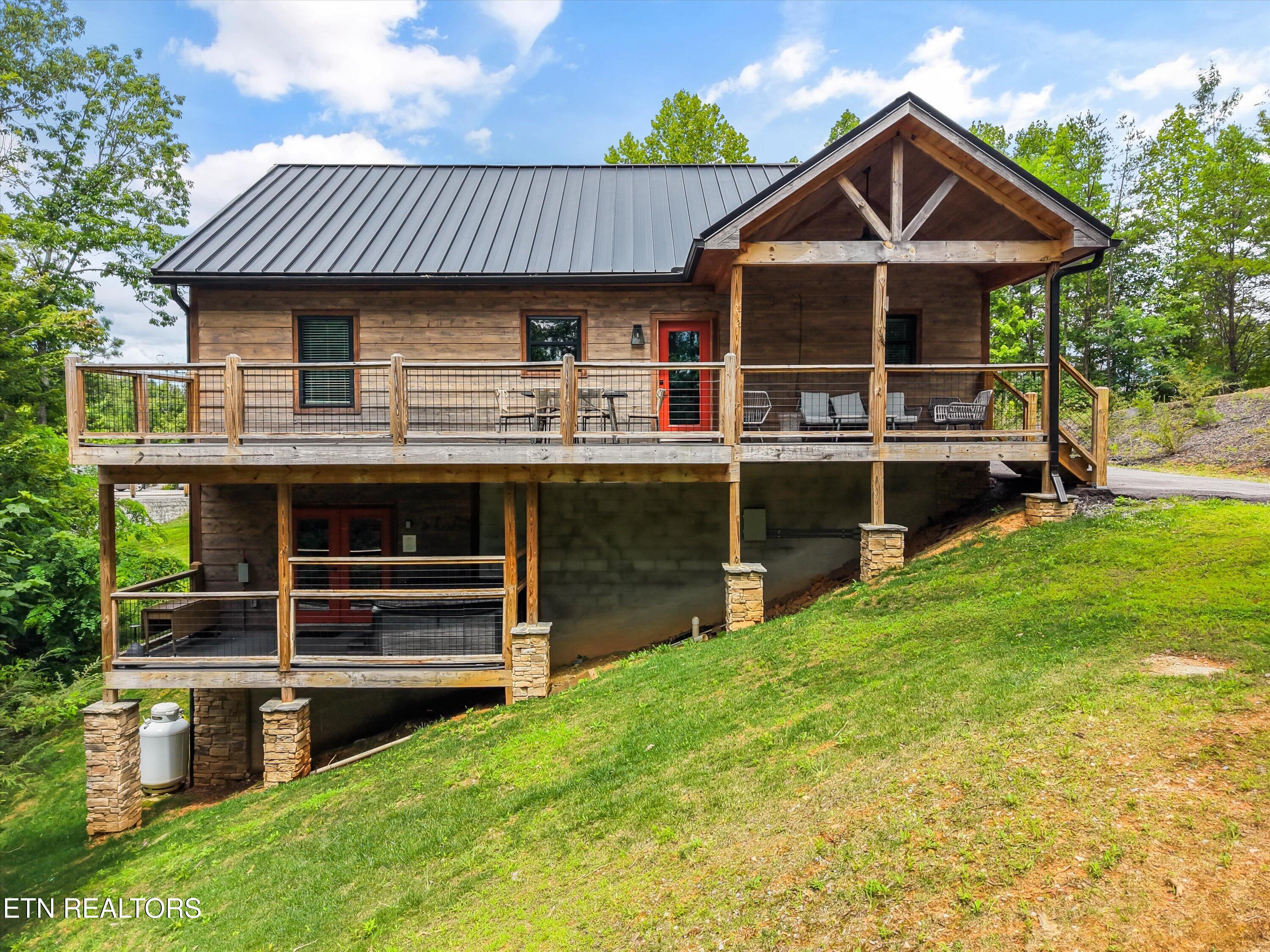 2930 Lighting Strike Drive Sevierville TN 37876