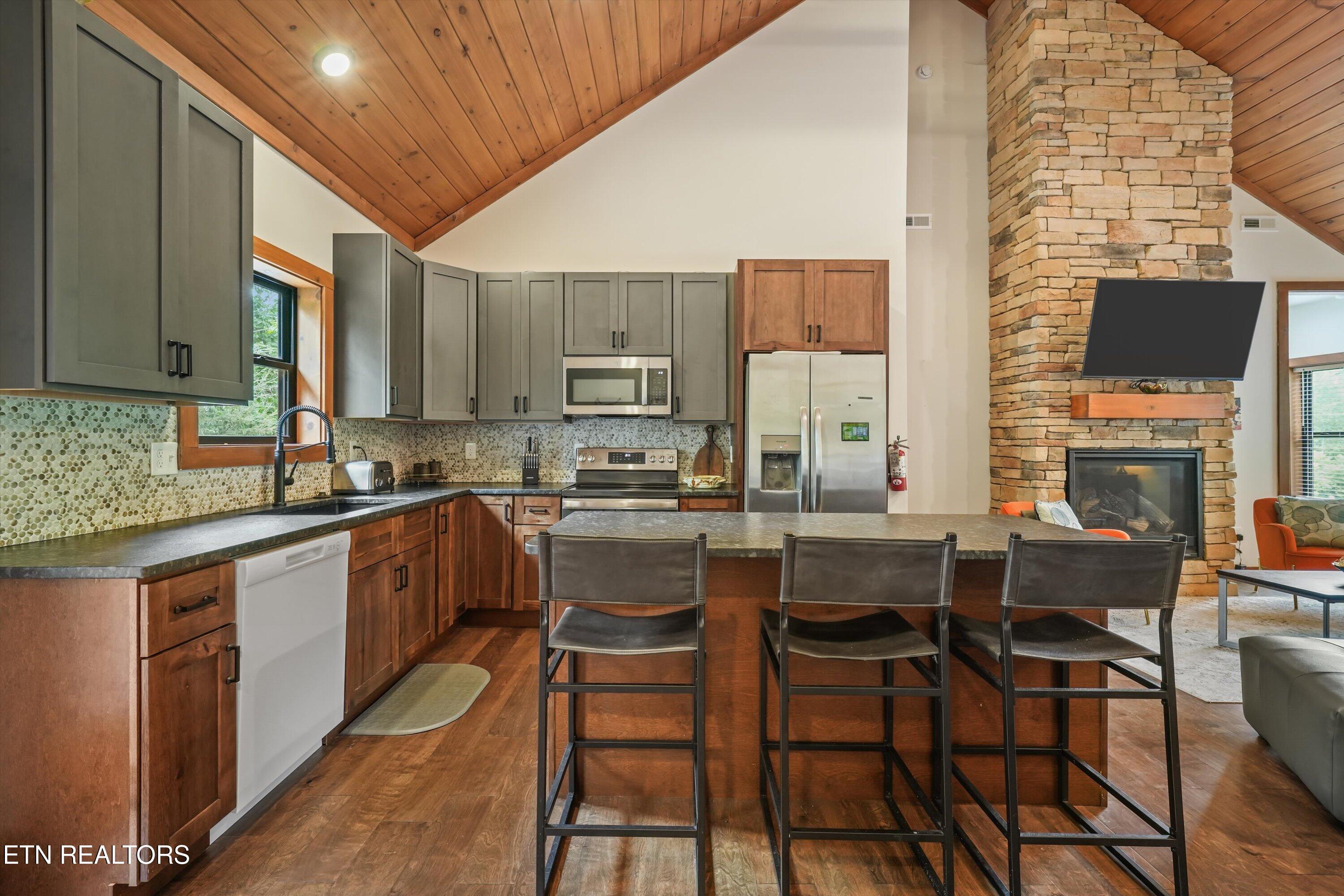 2930 Lighting Strike Drive Sevierville TN 37876
