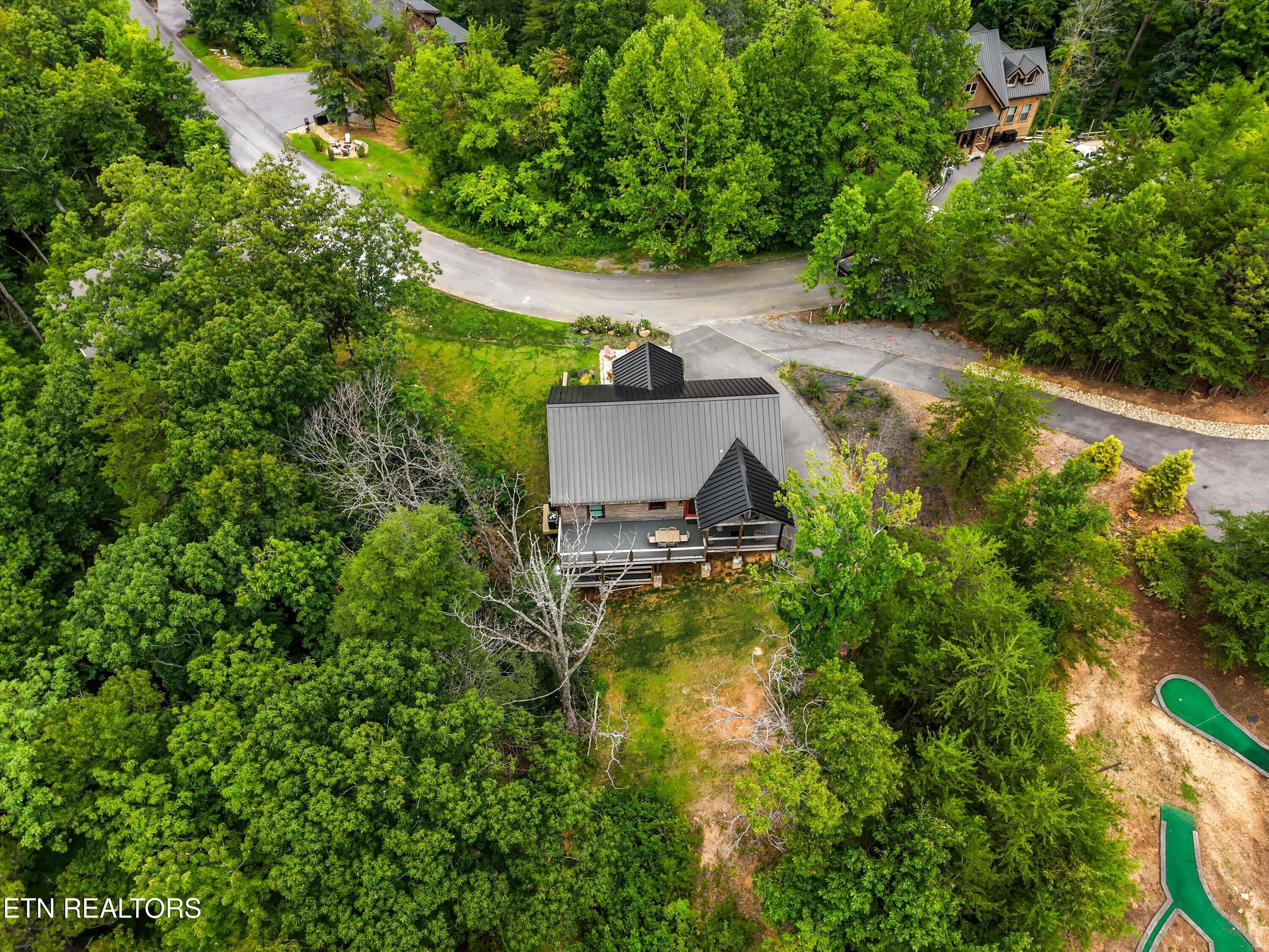 2930 Lighting Strike Drive Sevierville TN 37876