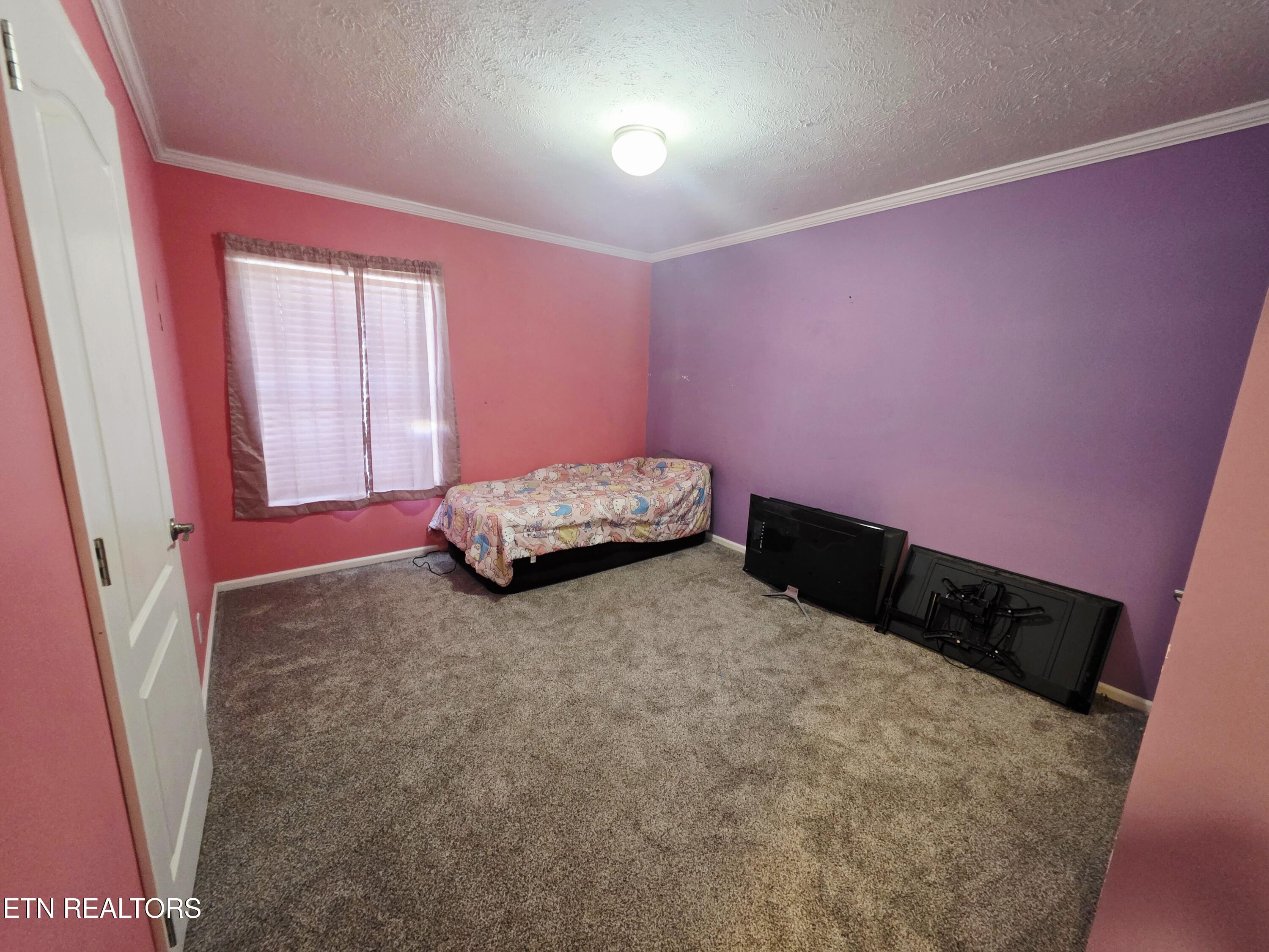 1895 Fords Chapel Road New Tazewell TN 37825
