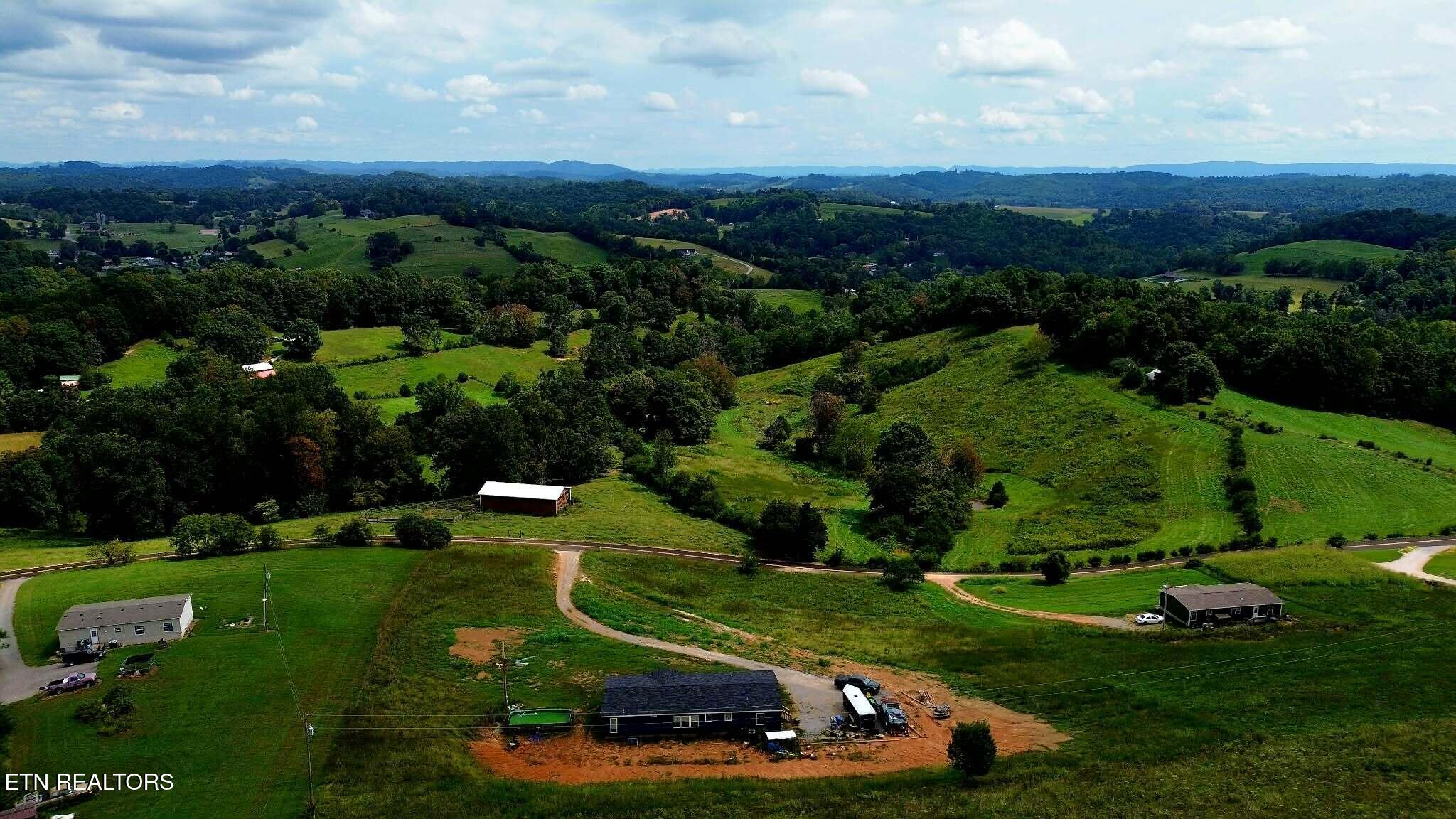 1895 Fords Chapel Road New Tazewell TN 37825