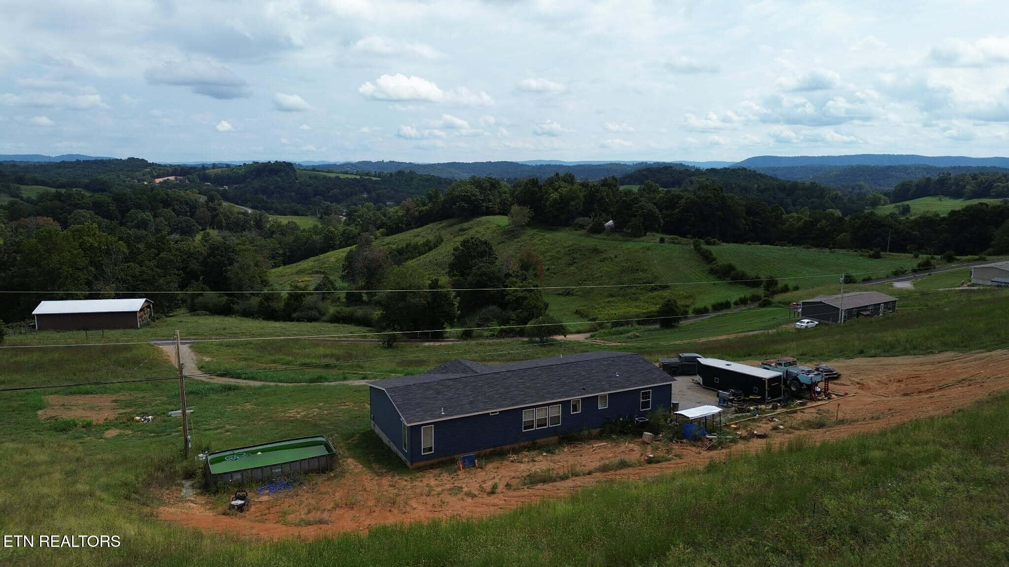 1895 Fords Chapel Road New Tazewell TN 37825
