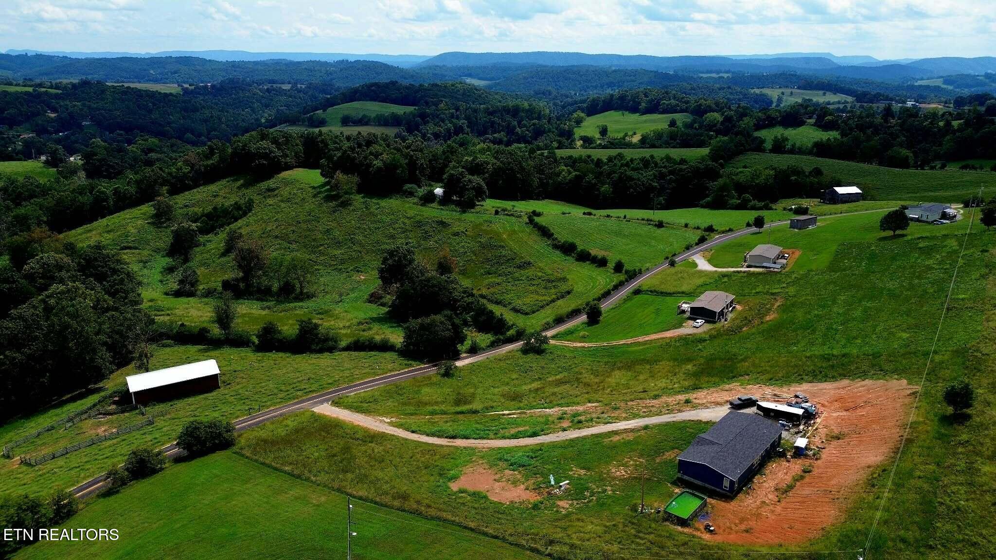 1895 Fords Chapel Road New Tazewell TN 37825